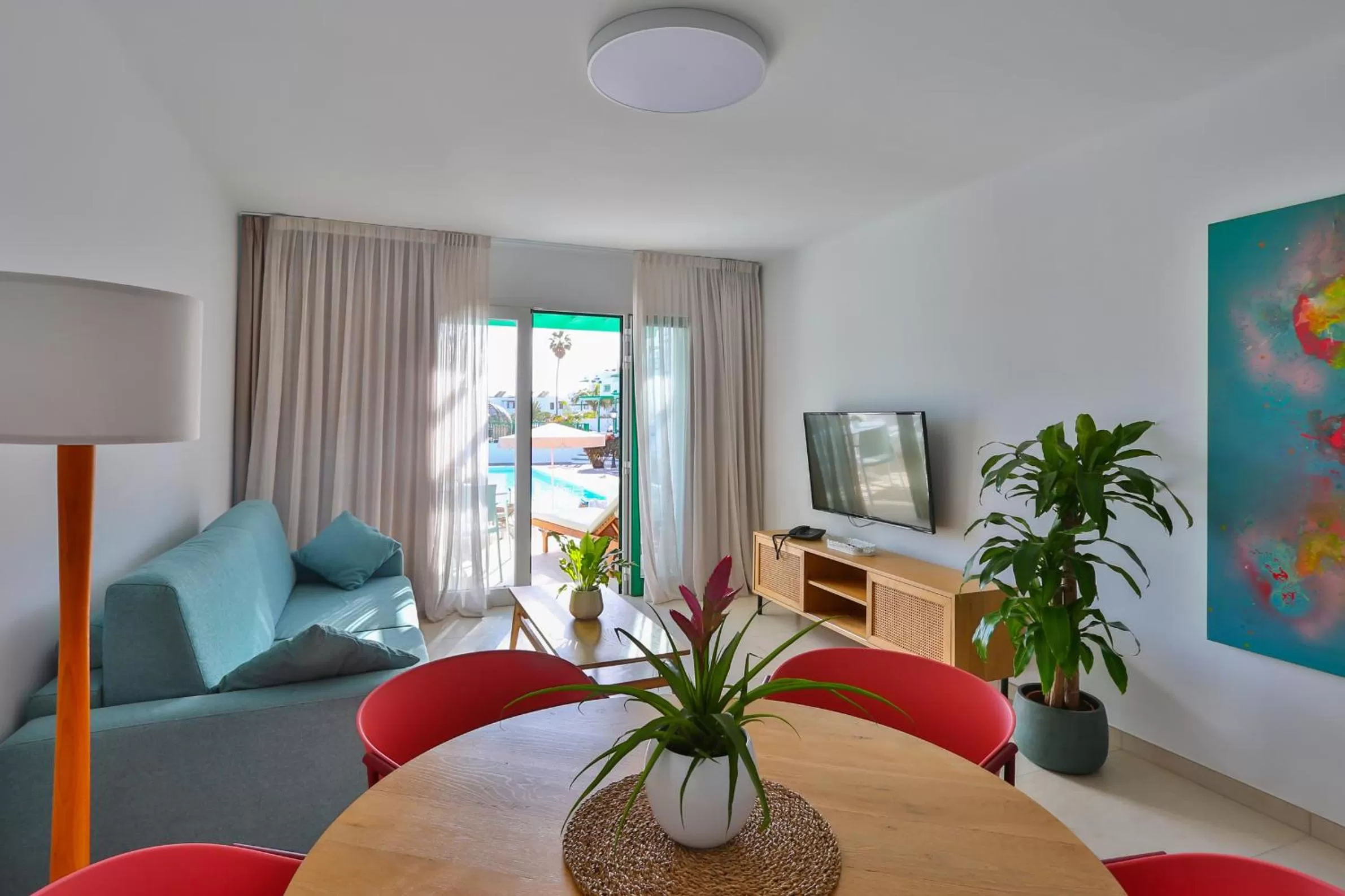 TV and multimedia in Nazaret Apartments