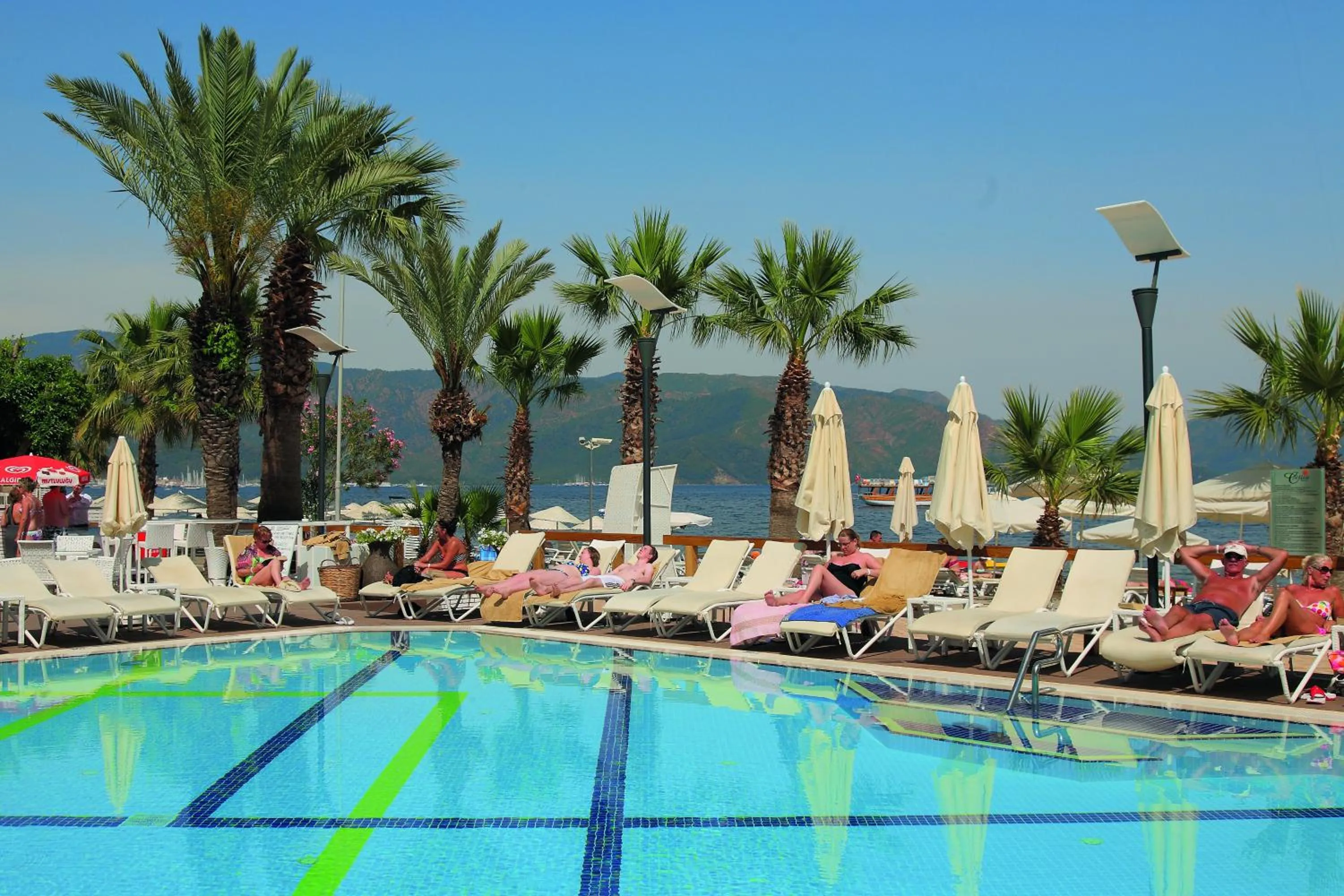 Swimming pool in Cettia Beach Resort