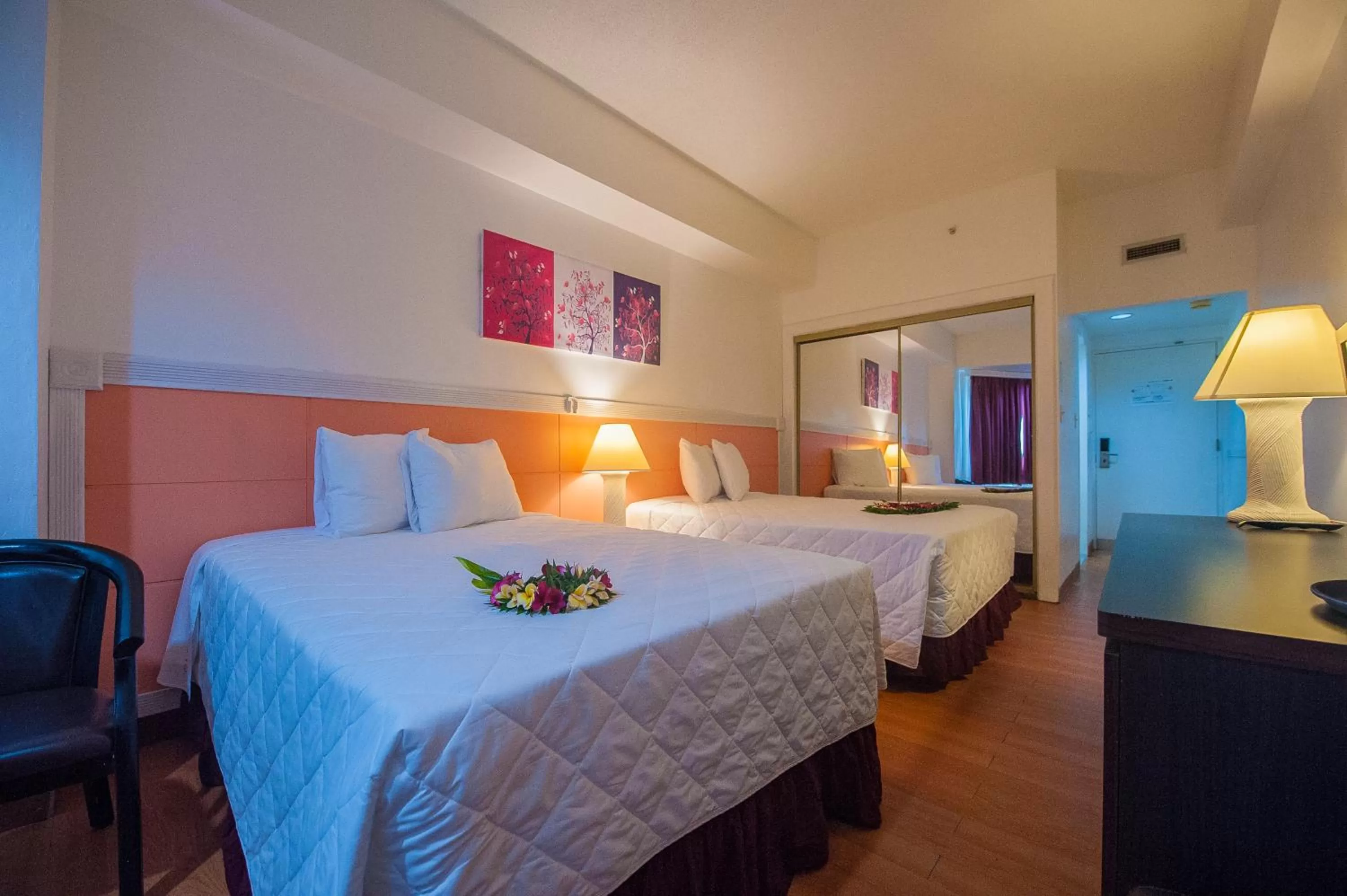 Photo of the whole room, Bed in Grand Plaza Hotel