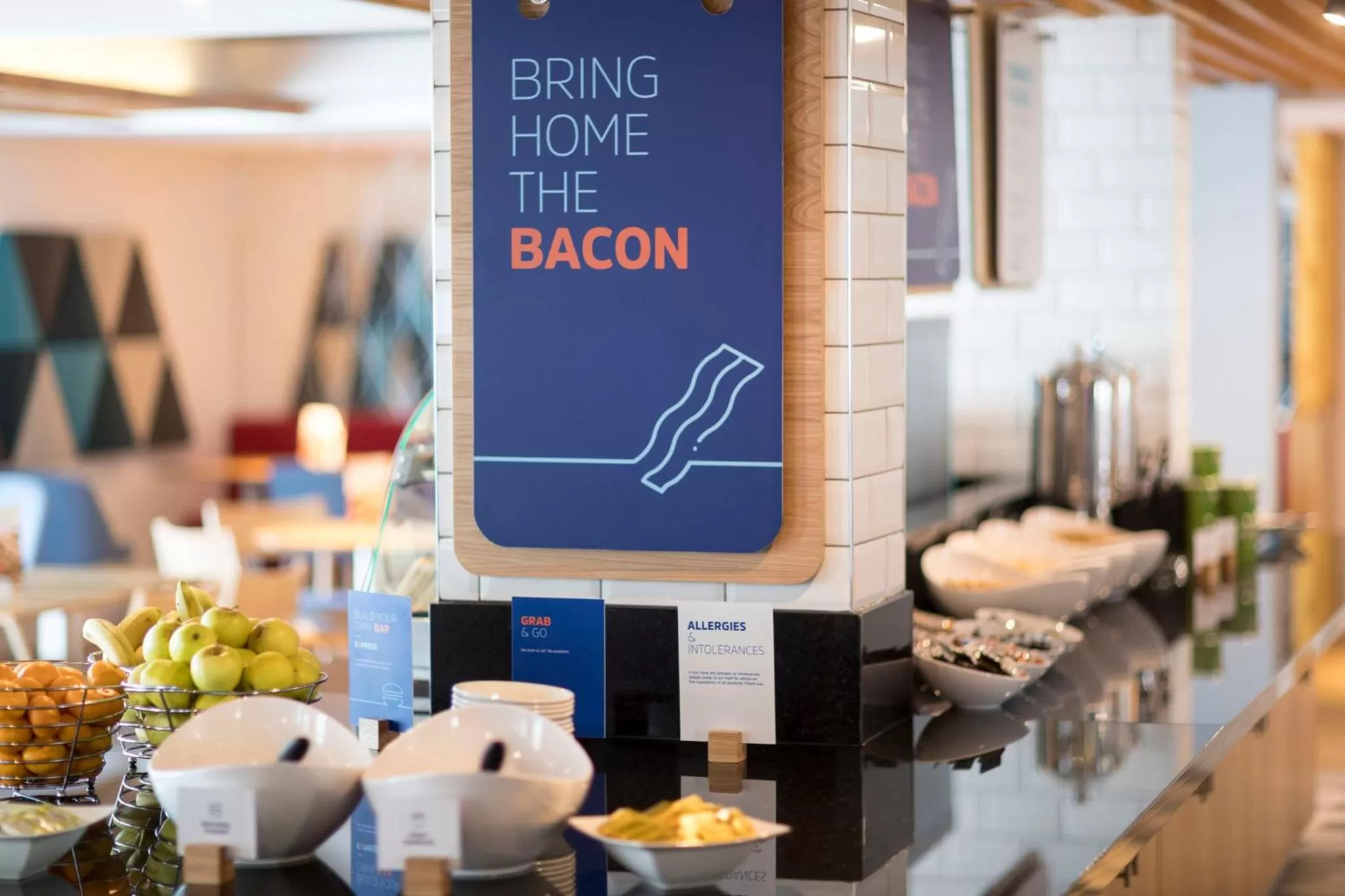 Breakfast in Holiday Inn Express Aberdeen City Centre by IHG