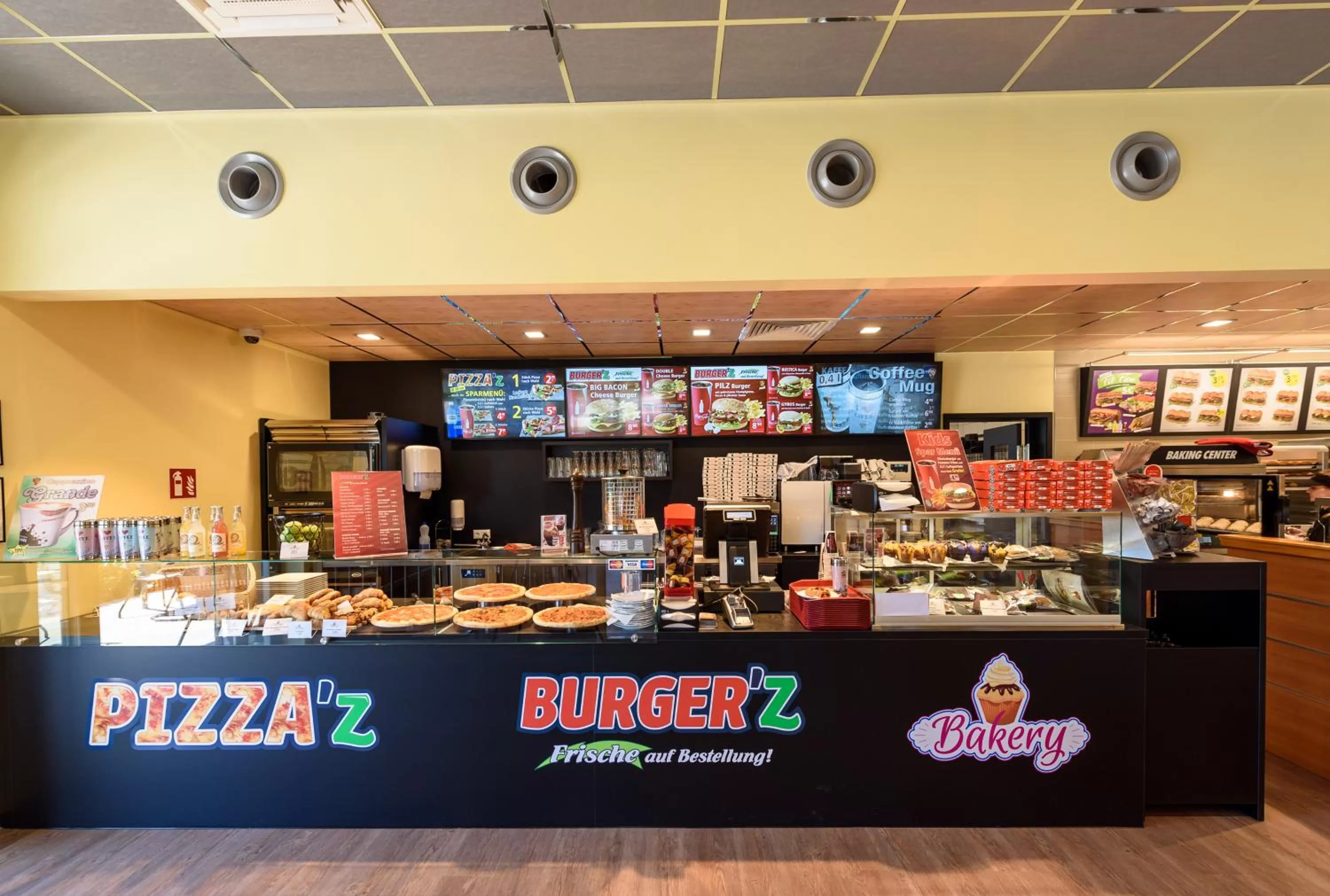 Restaurant/places to eat in Hotel Cloppenburg