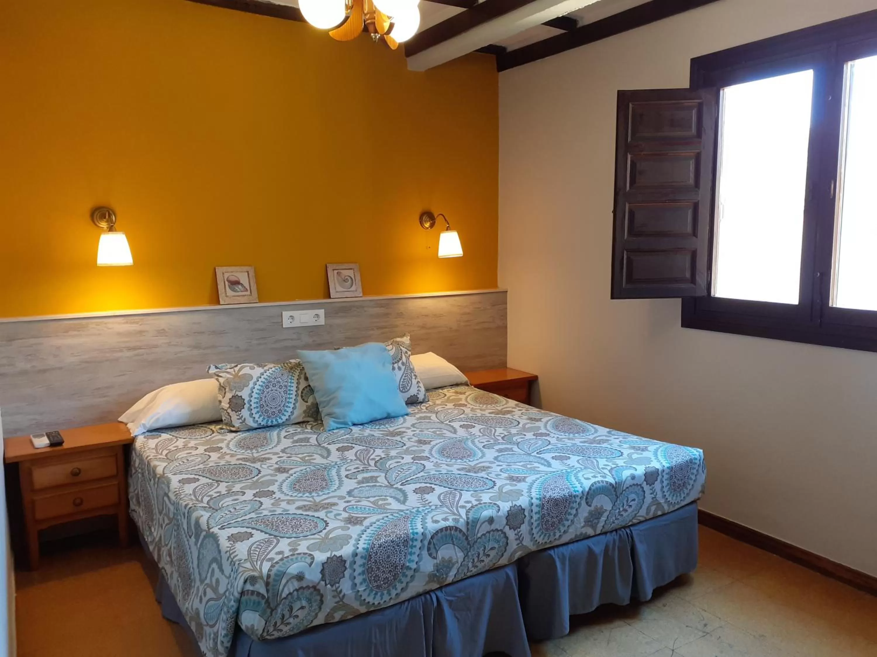 Bed in Hotel Judería Valle del Jerte