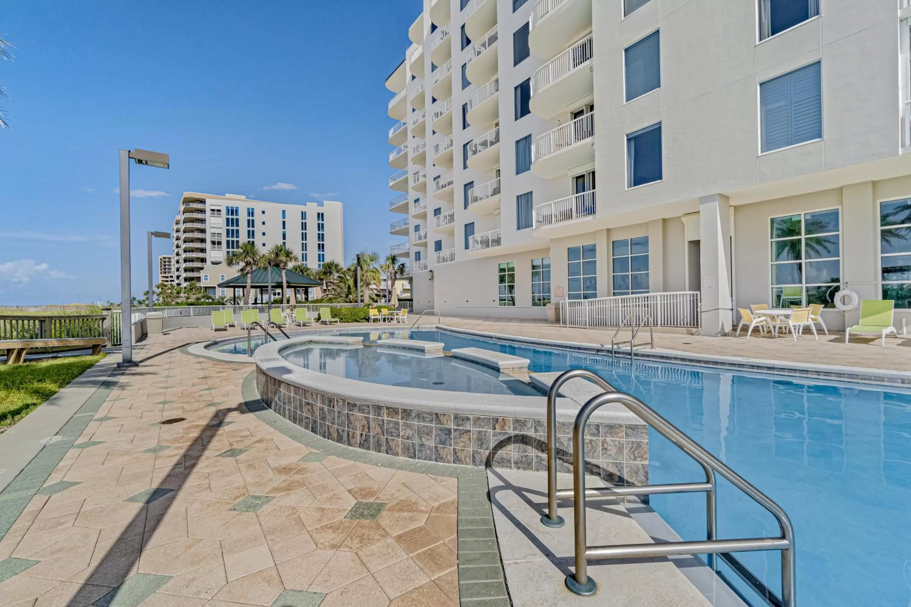 Swimming Pool in Spanish Key 304
