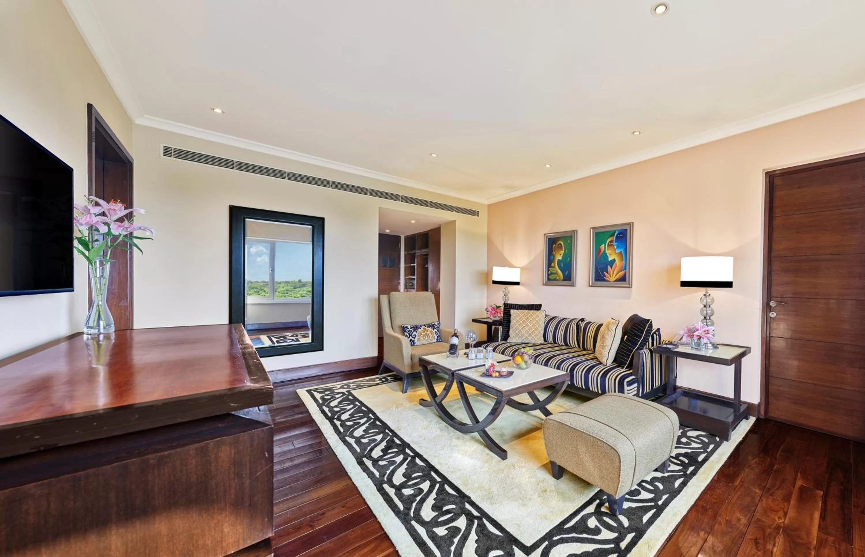 Living room in Taj Palace, New Delhi