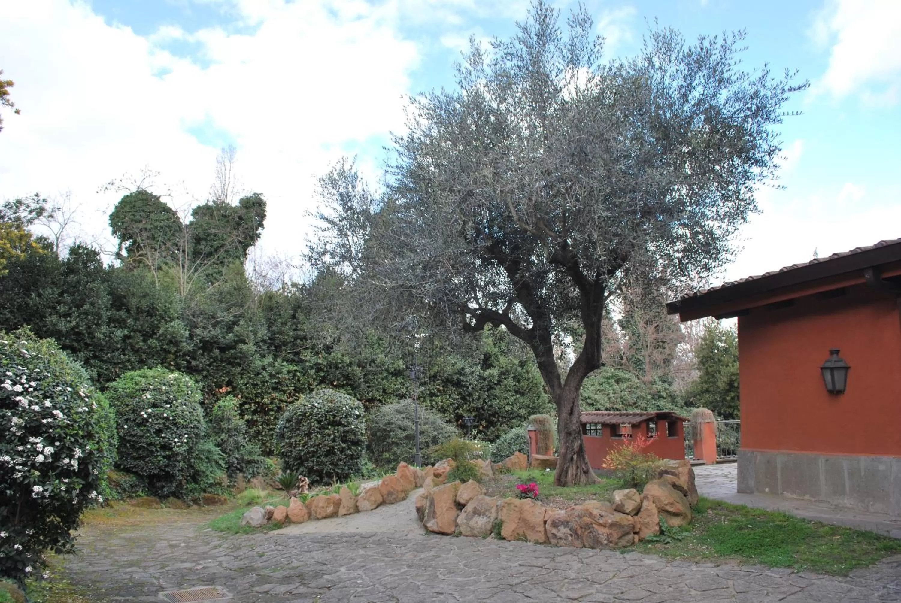 Property building in Residence Casale Mostacciano