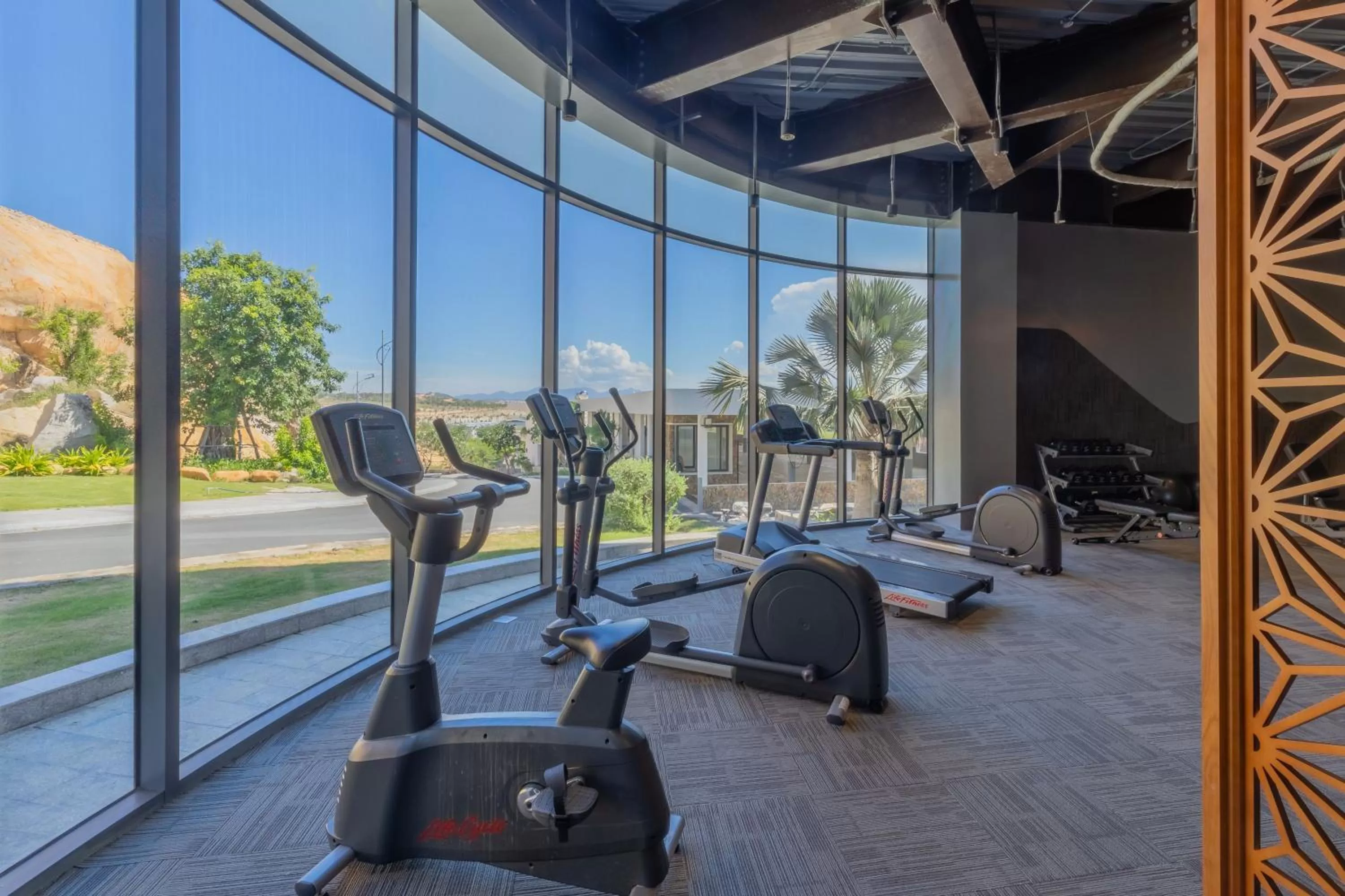 Fitness centre/facilities in Wyndham Grand KN Paradise Cam Ranh