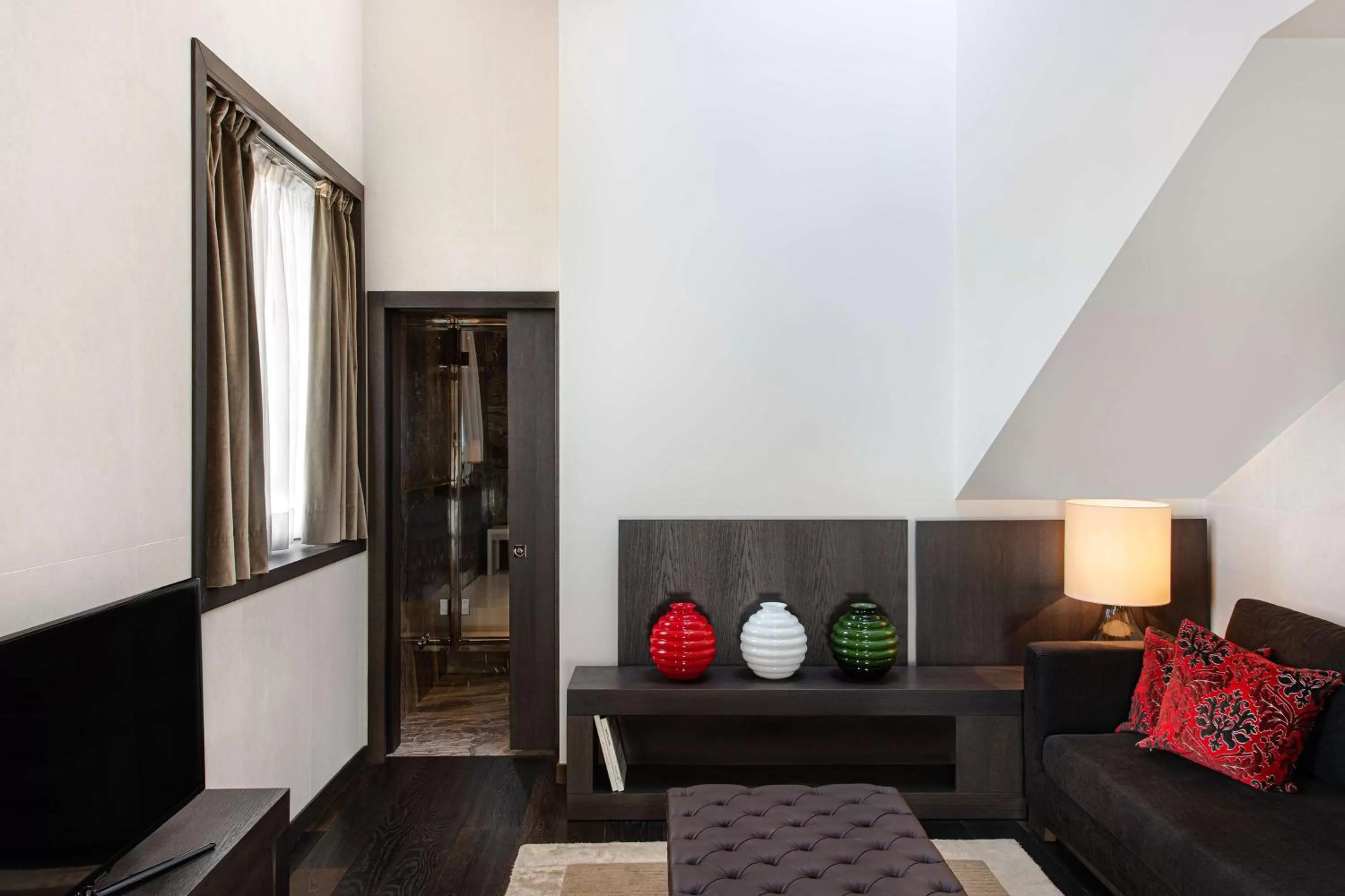 Photo of the whole room in Hyatt Centric Murano Venice