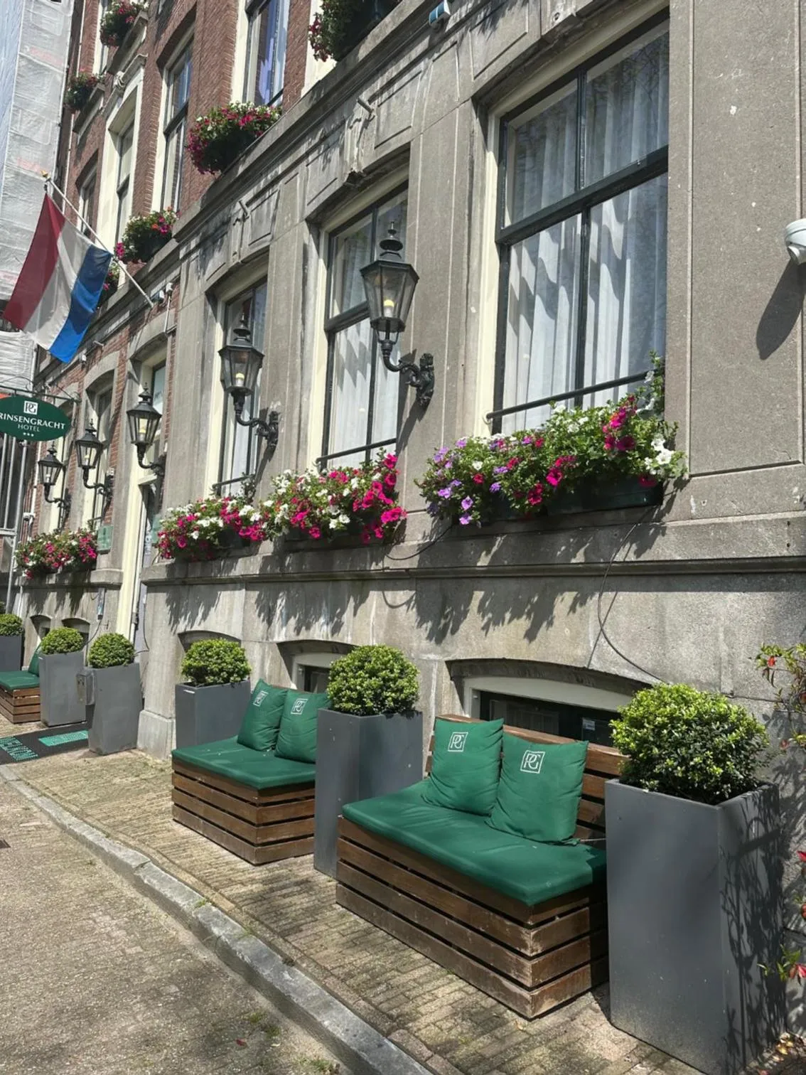 Property building in Prinsengracht Hotel