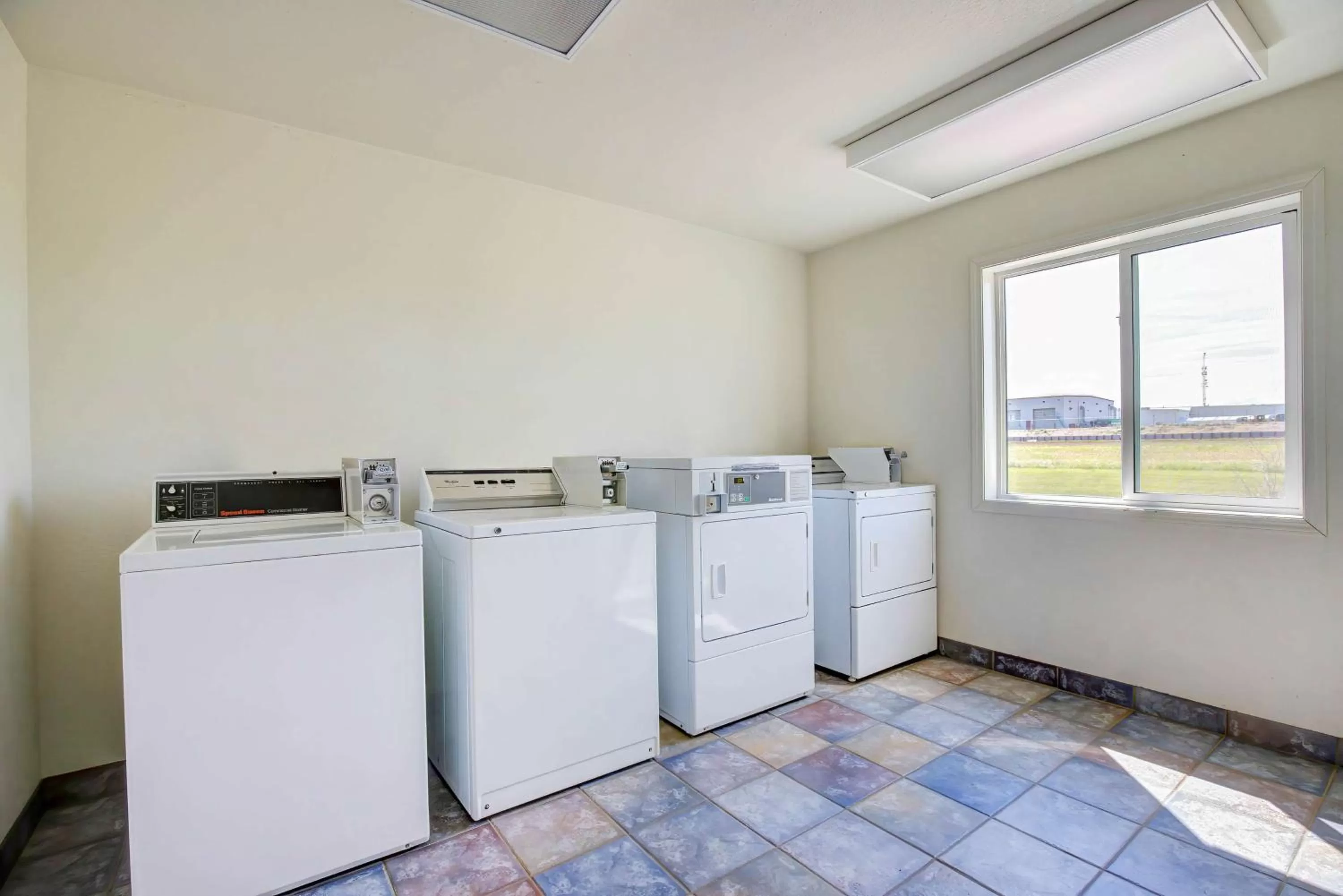 laundry in Motel 6-Grande Prairie, AB