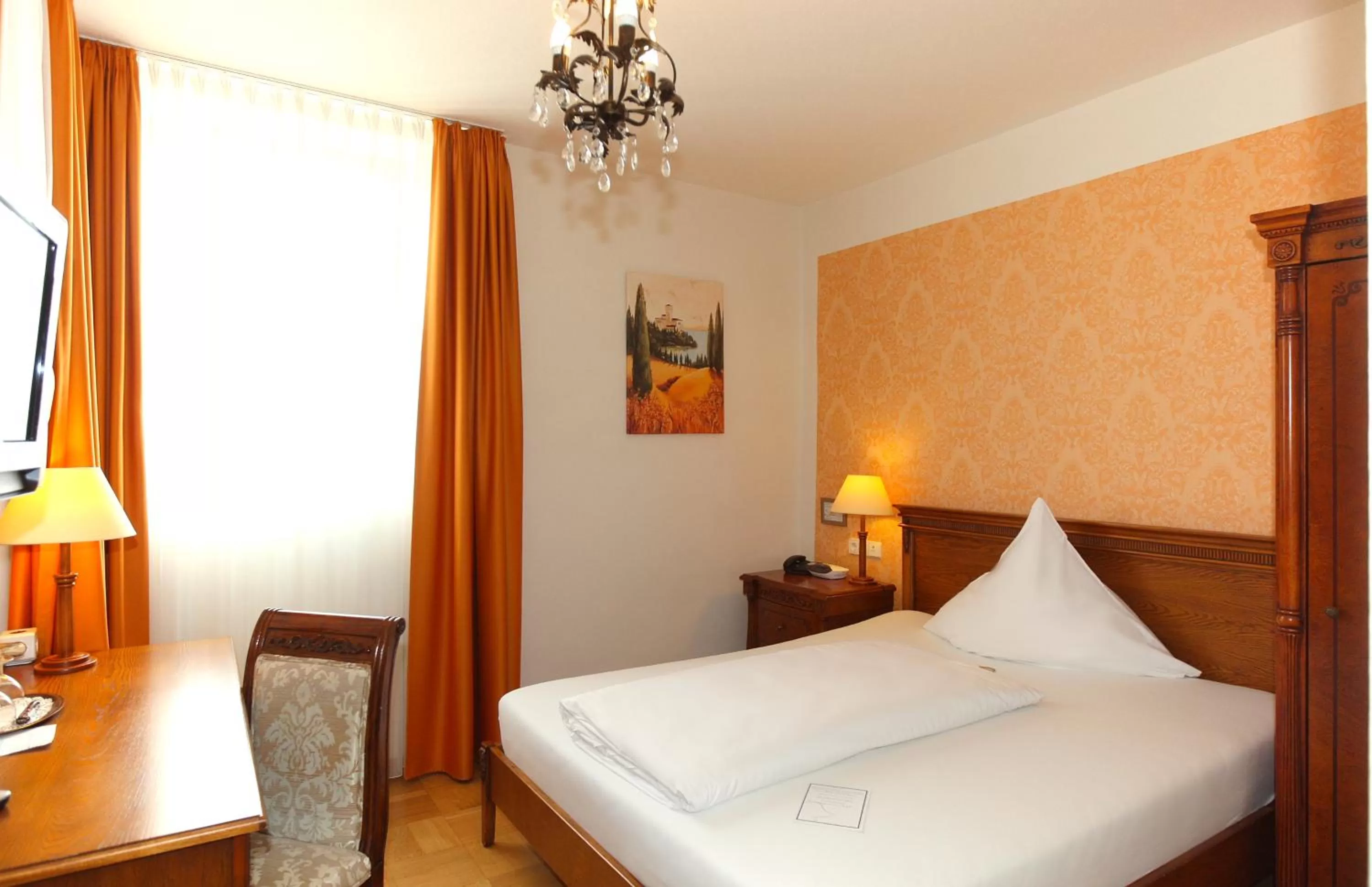 Bed in Hotel Rathausglöckel