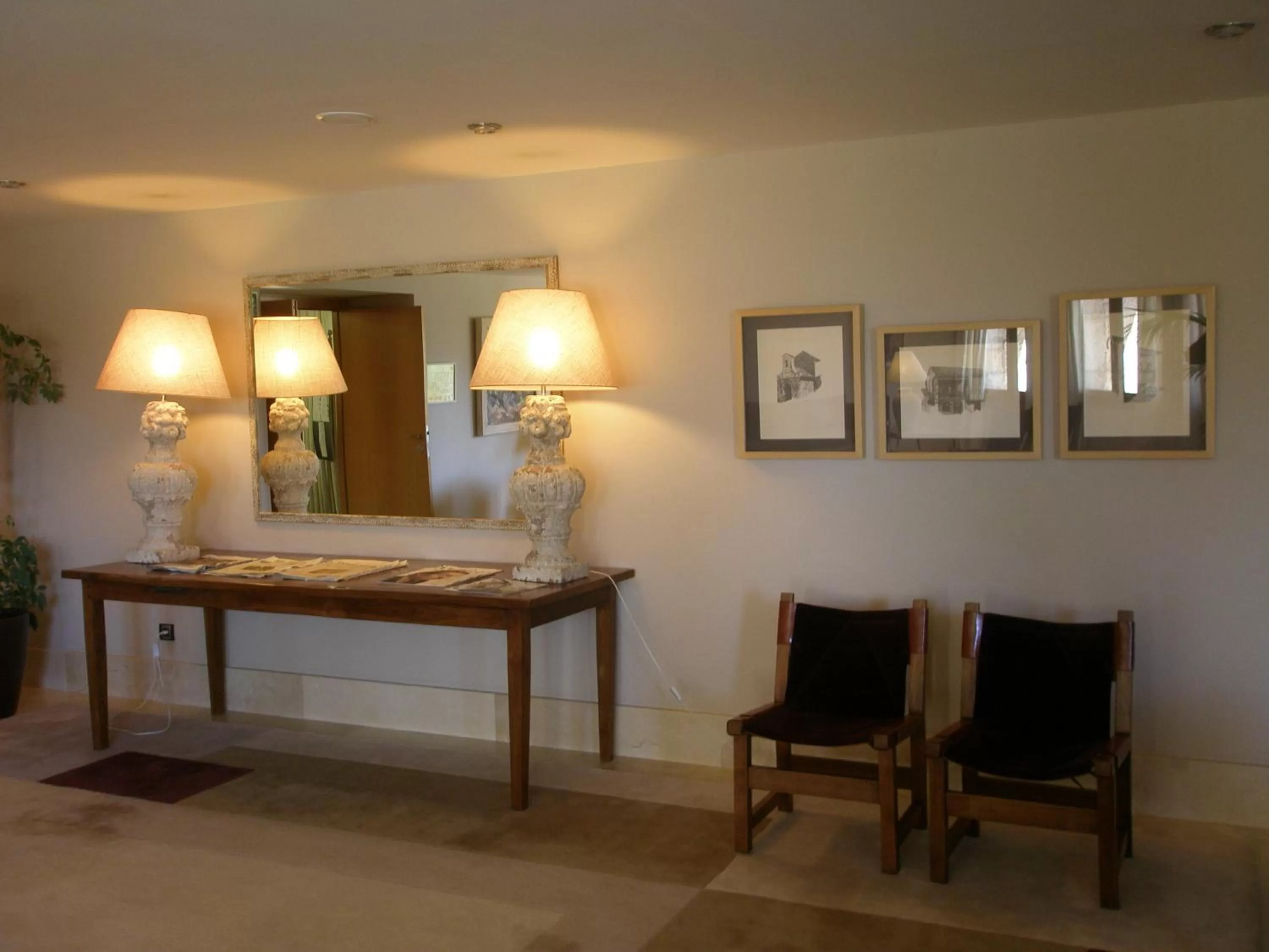 Communal lounge/ TV room in Parador de Puebla de Sanabria