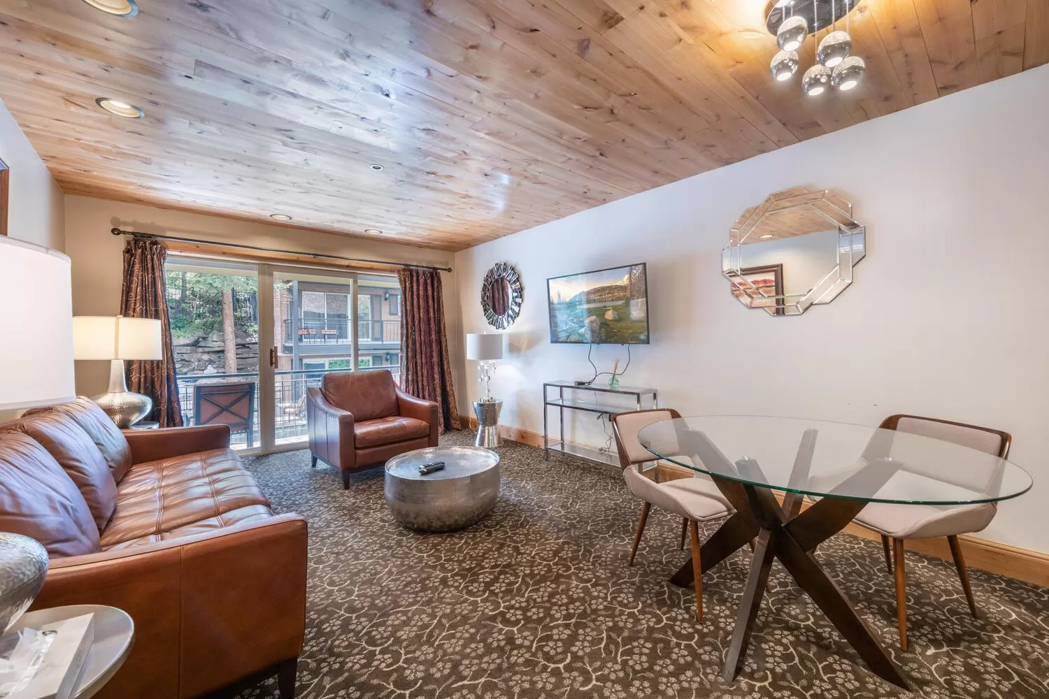 Treasure Mountain Inn