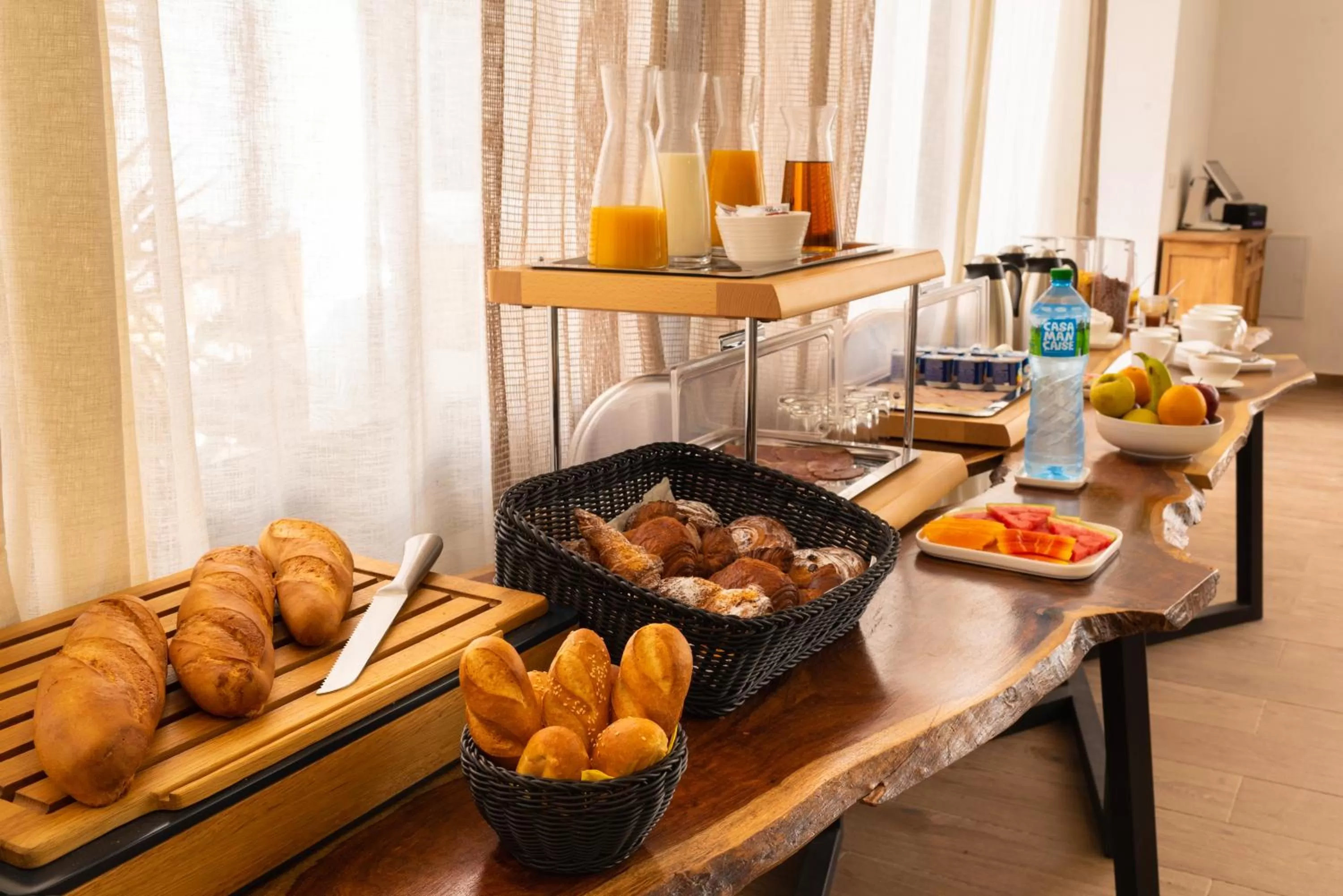 Food and drinks, Breakfast in Hotel L'Adresse Dakar