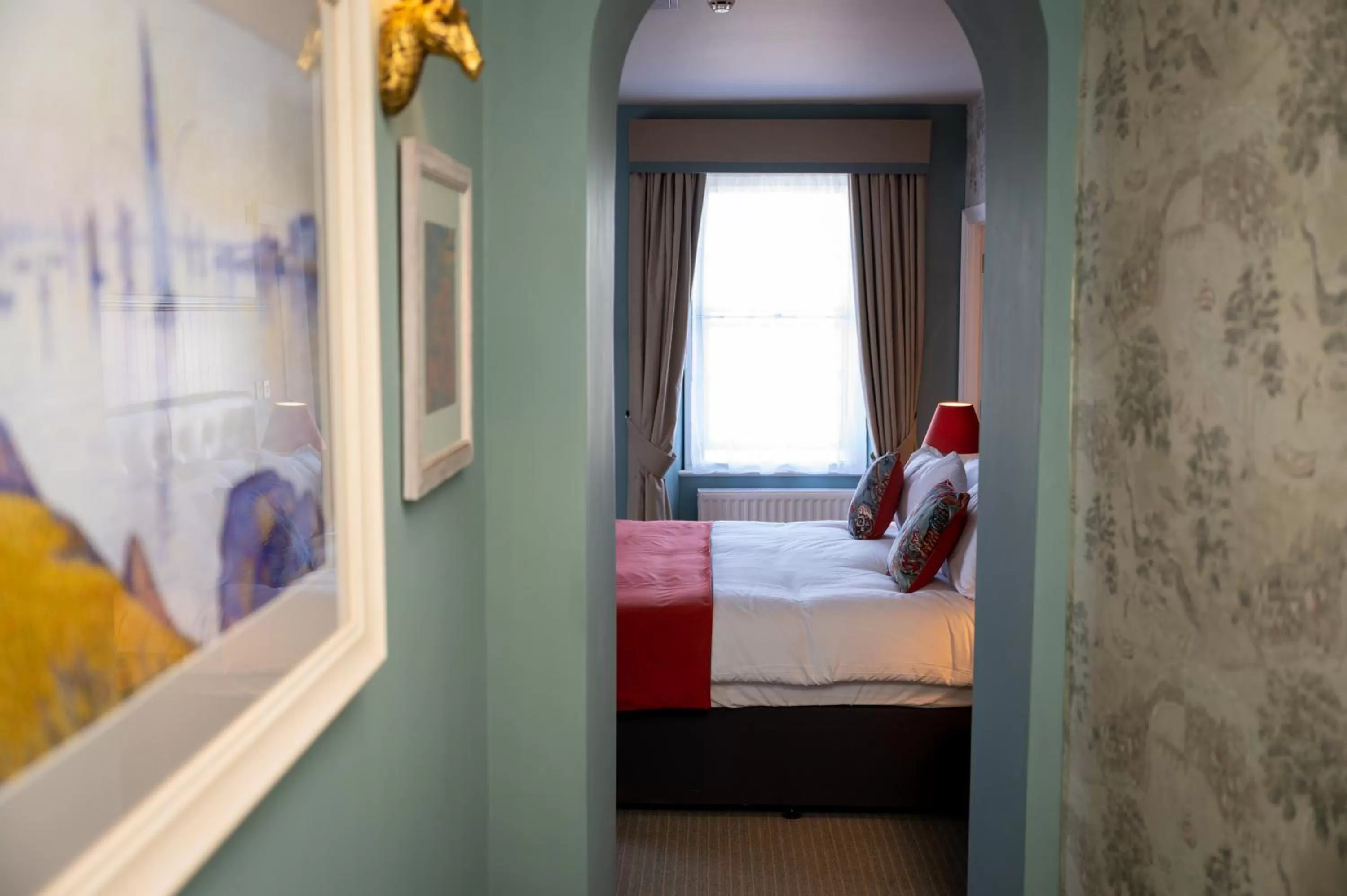 Bedroom, Bed in Victoria Hotel by Chef & Brewer Collection