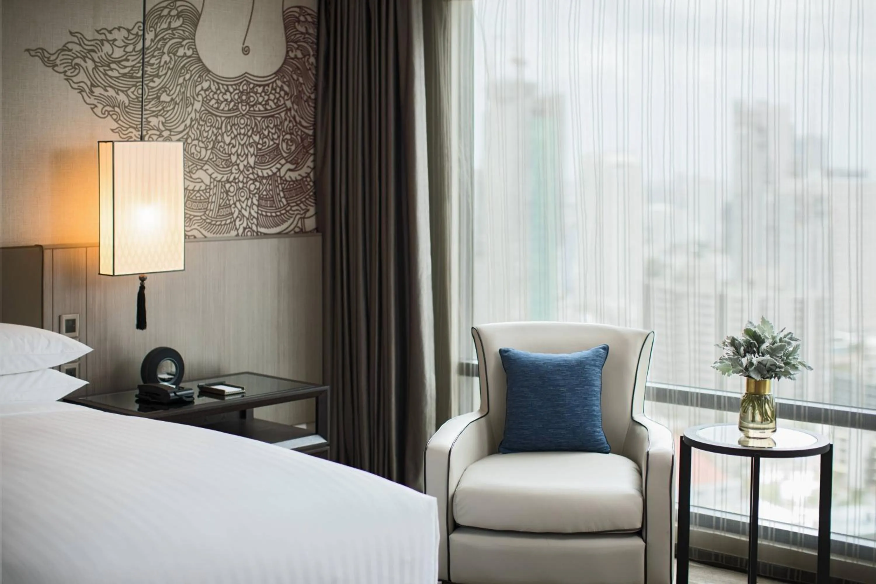 Living room, Bed in Bangkok Marriott Marquis Queens Park