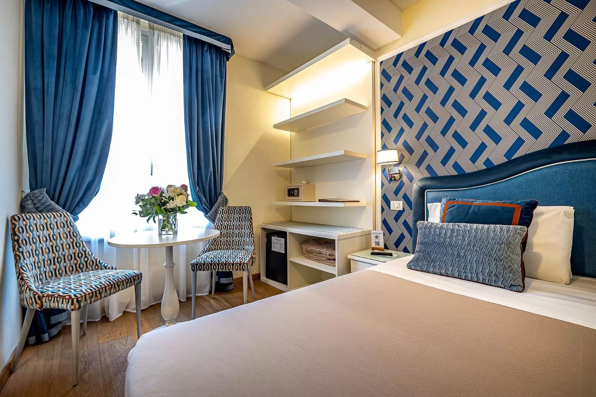 Bedroom, Bed in Hotel La Scaletta al Ponte Vecchio