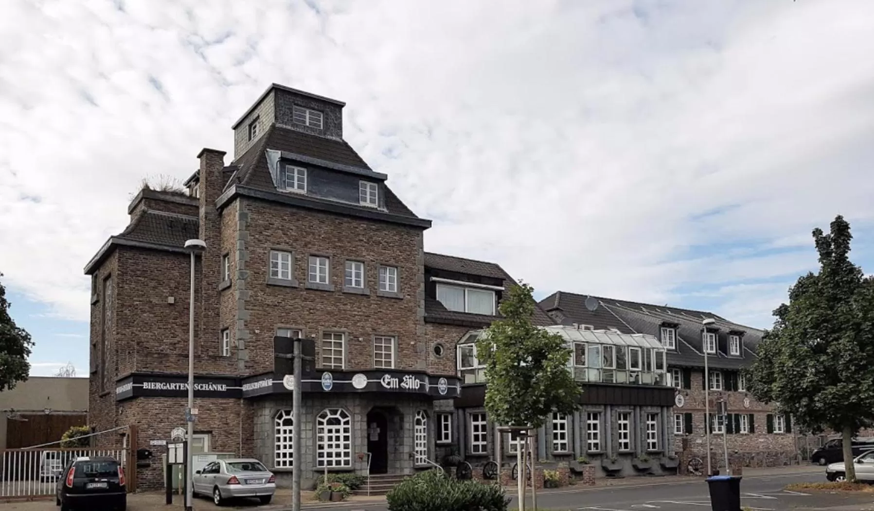Off site in Vintage Hotel Köln Pulheim - Kostenlose Parkplätze