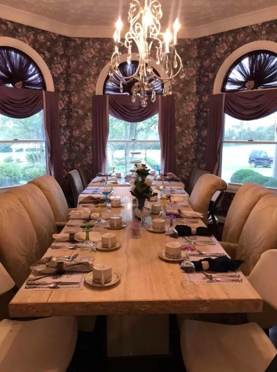 Restaurant/Places to Eat in Rabbit Creek Bed & Breakfast