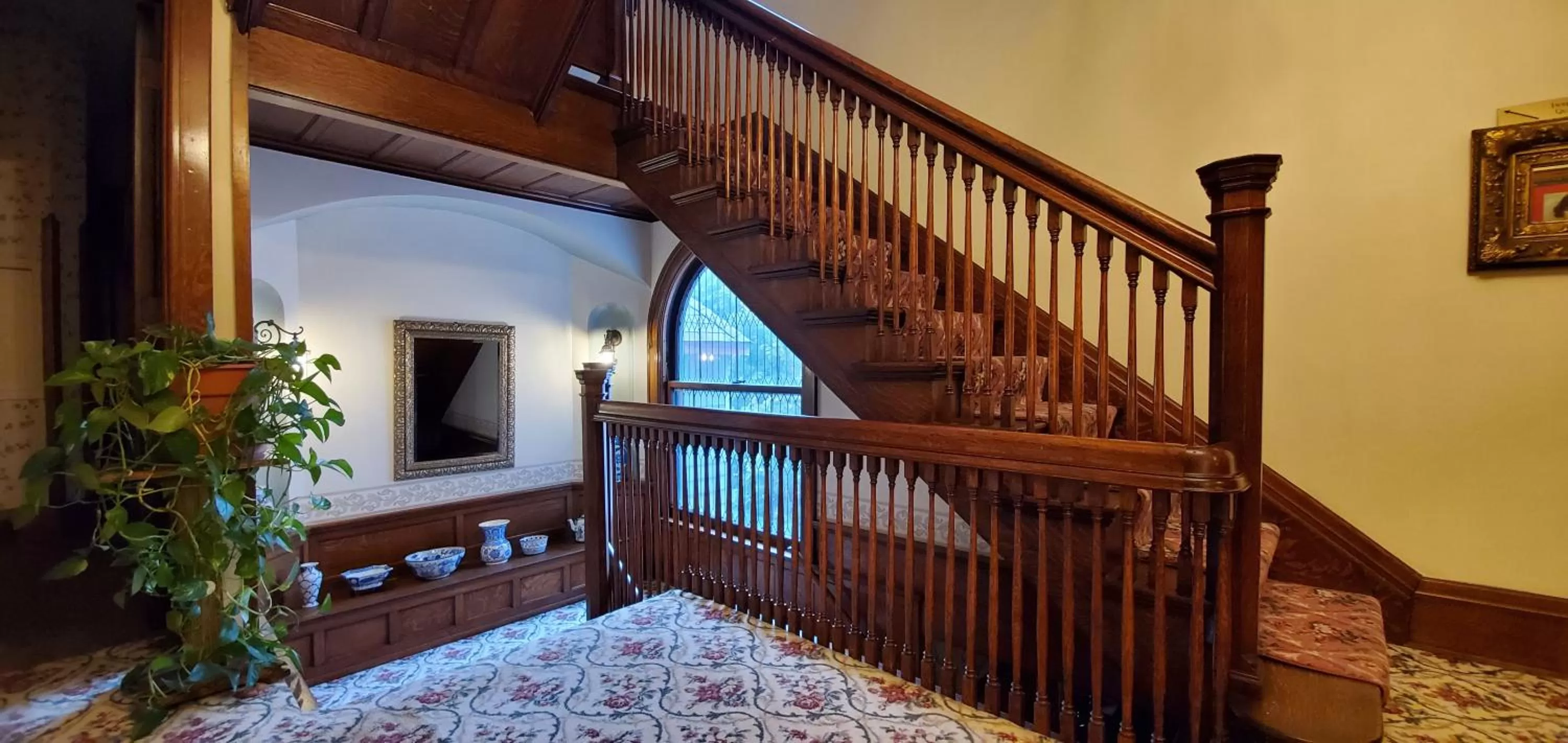 Decorative detail, Property Building in Saravilla Bed & Breakfast