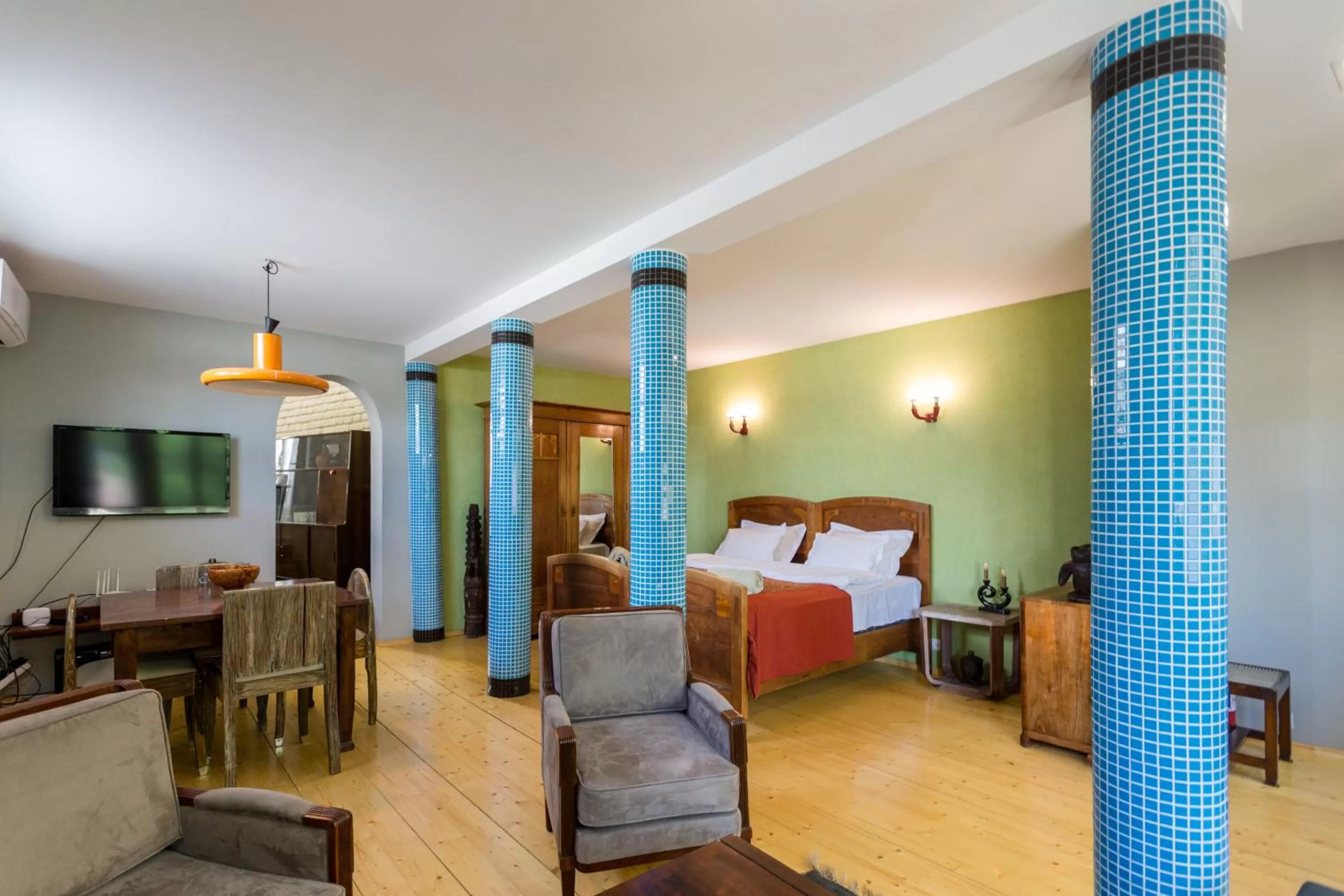 Living room, Bed in Castle in Old Town