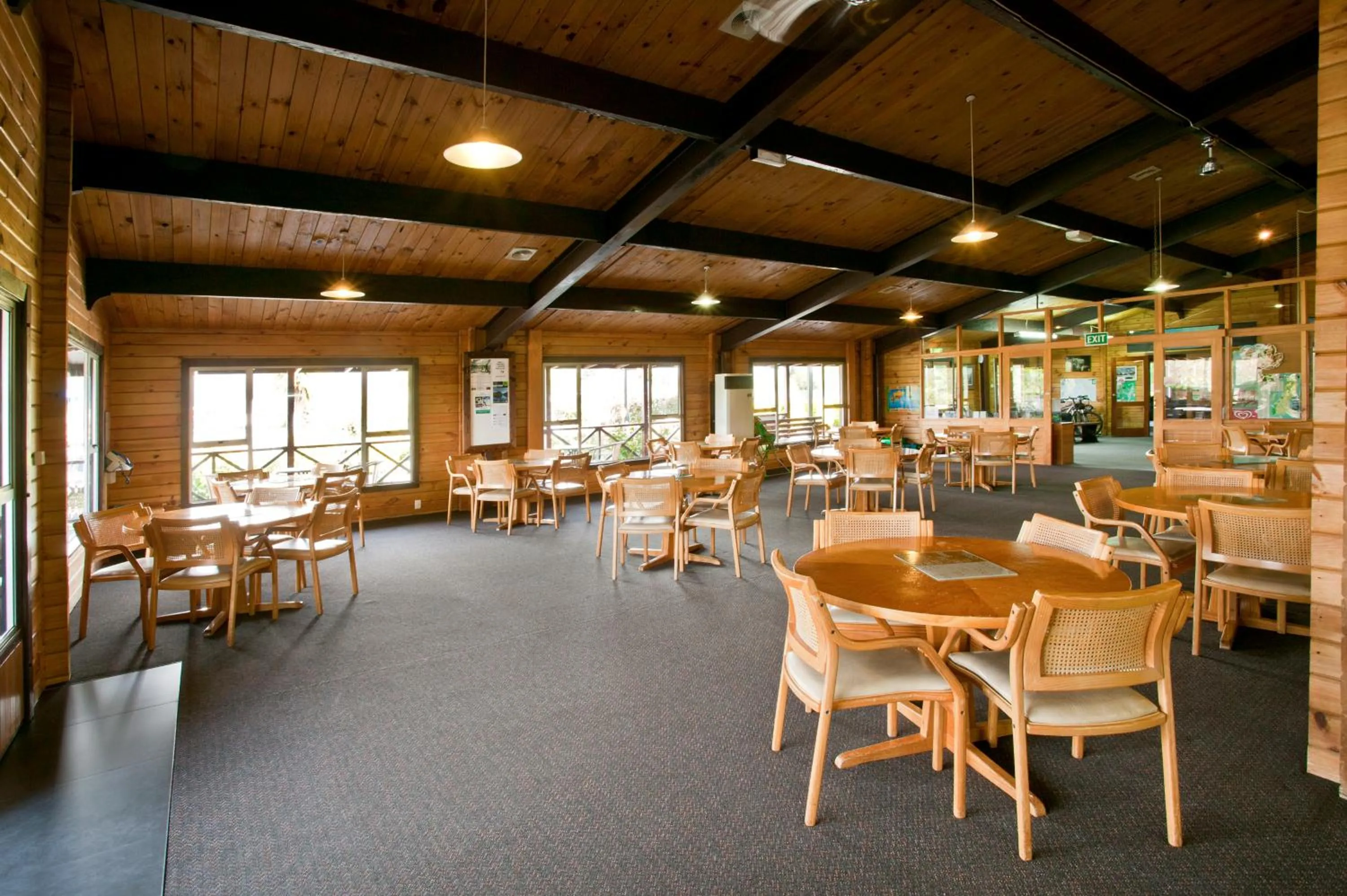 Communal kitchen in Te Anau Top 10 Holiday Park and Motels