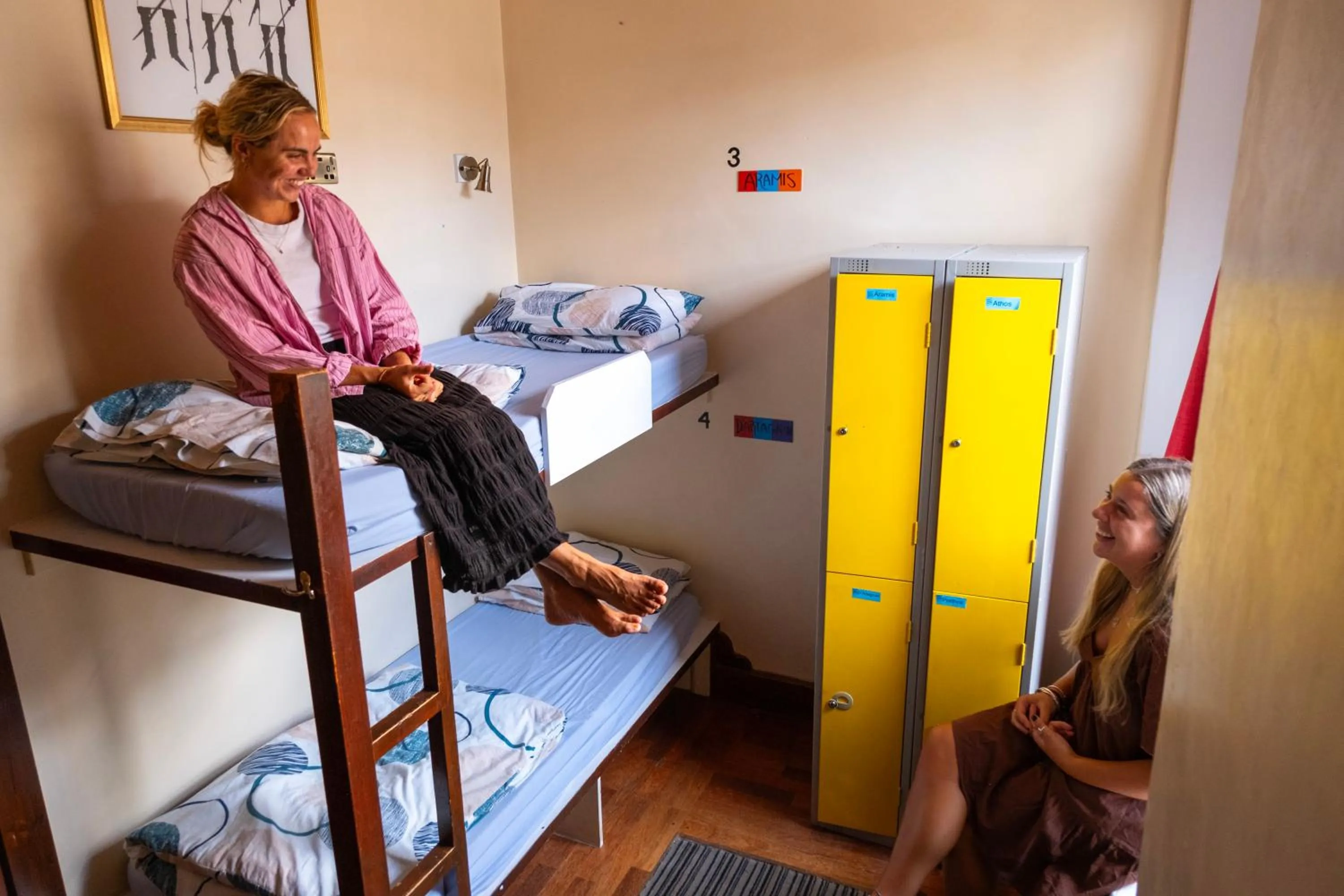 Bed in High Street Hostel - Over 18s Only, Backpackers Atmosphere