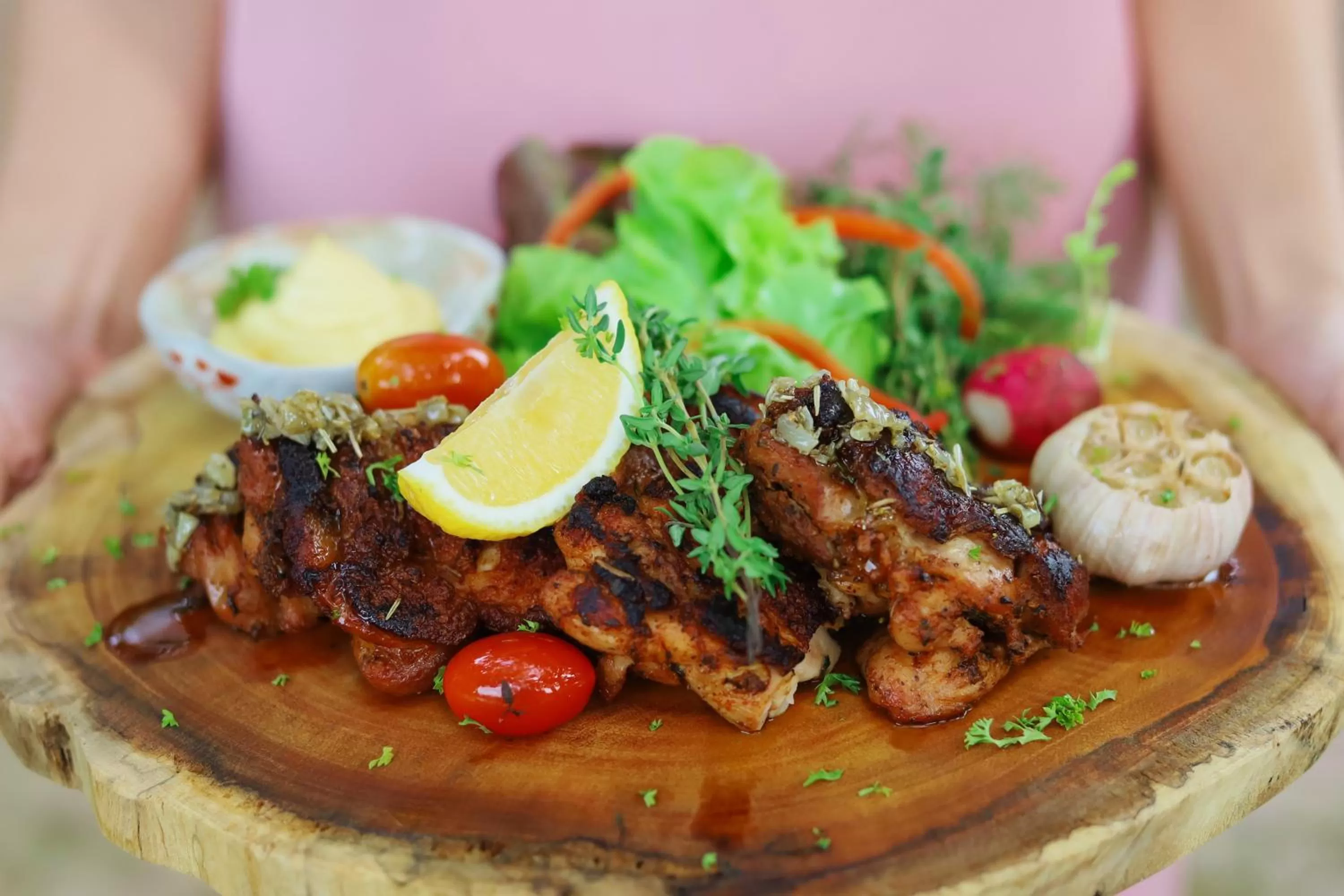 Restaurant/places to eat in Royal River Kwai Resort and Spa