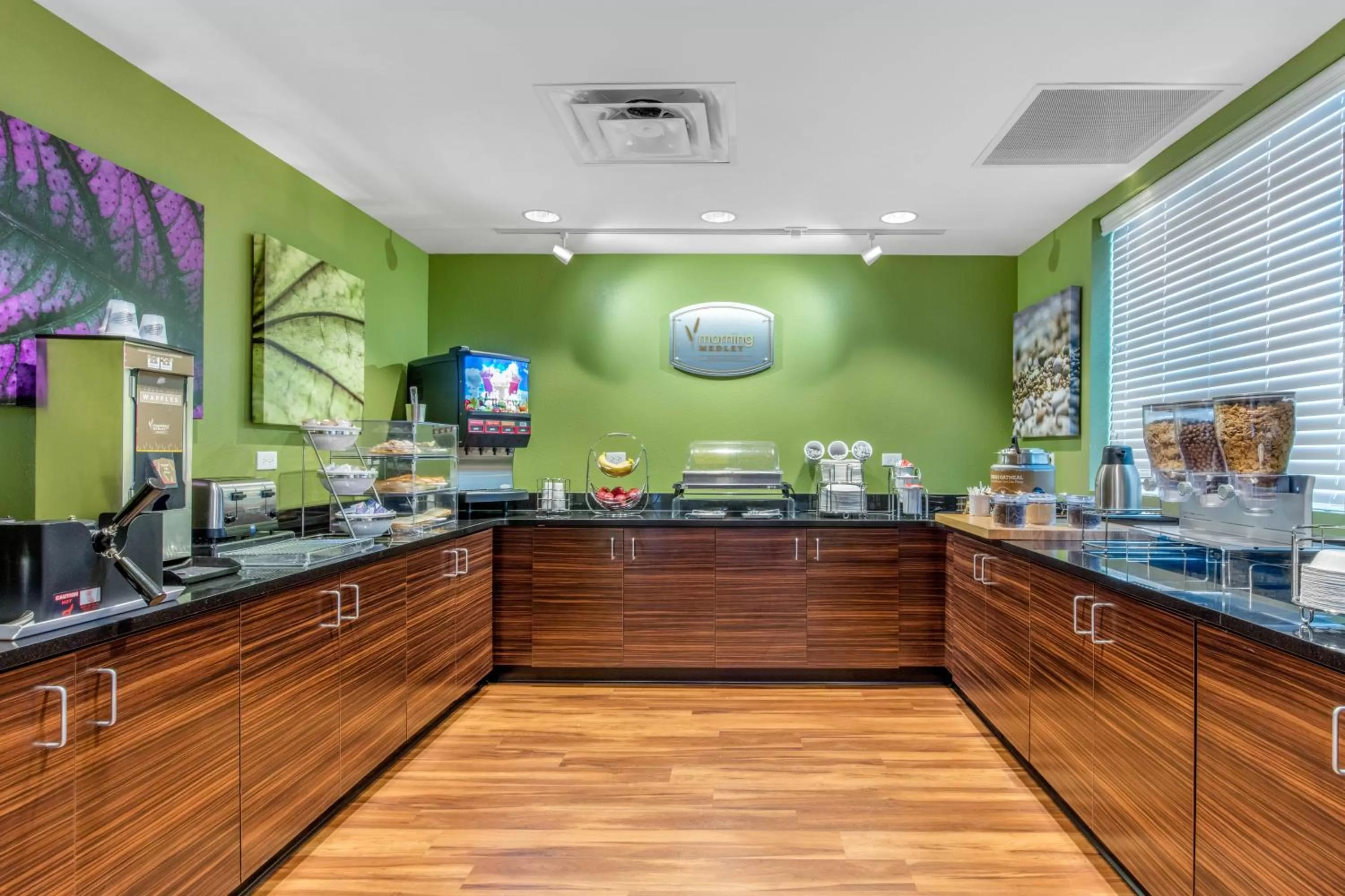 Breakfast in Comfort Inn St Louis Airport