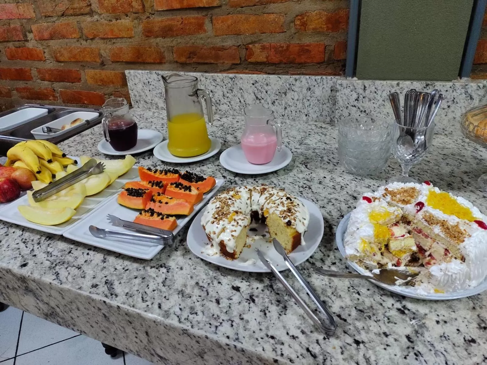 Breakfast in Hotel Gabriel