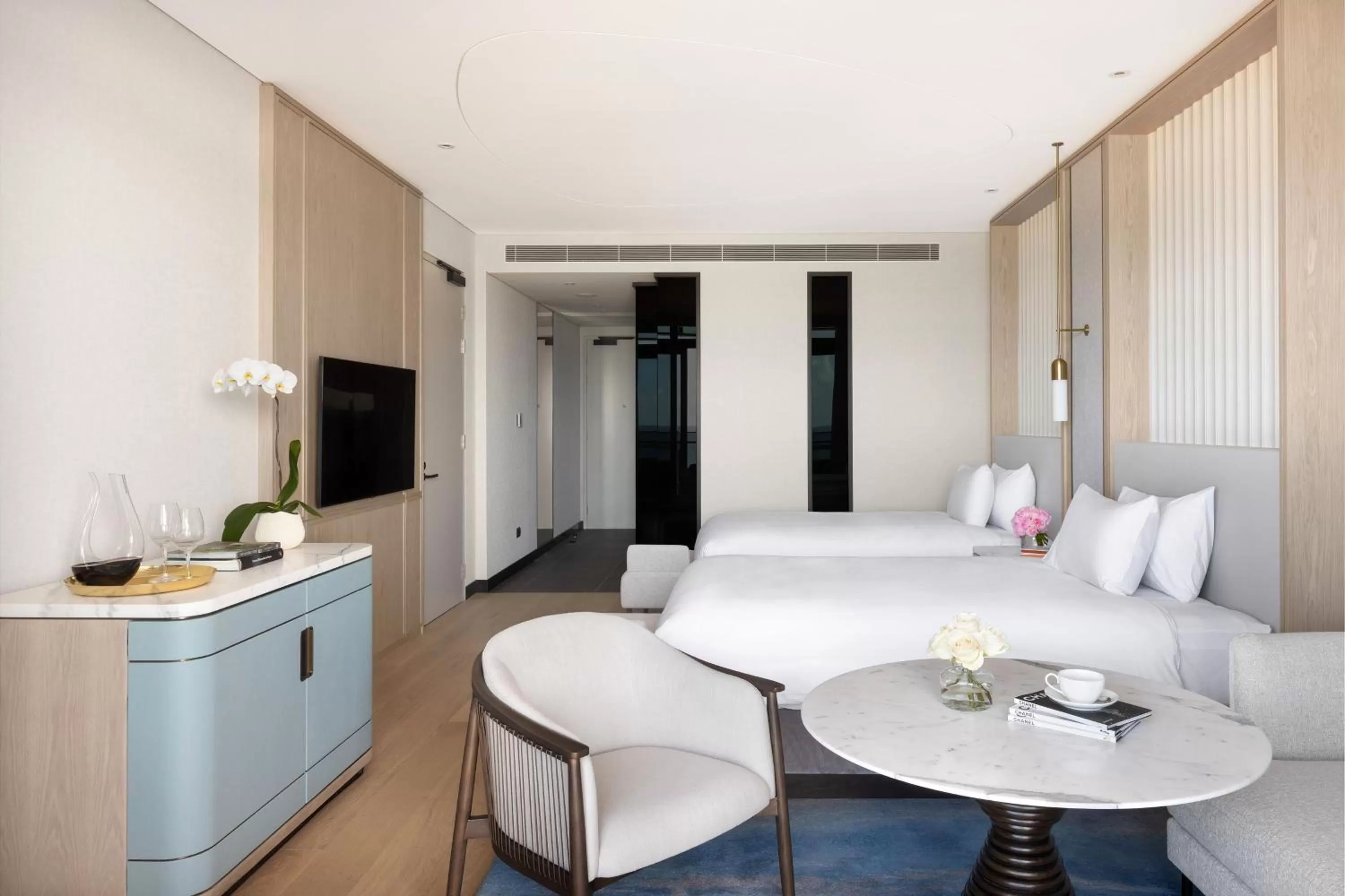 Bed in The Langham, Gold Coast and Jewel Residences