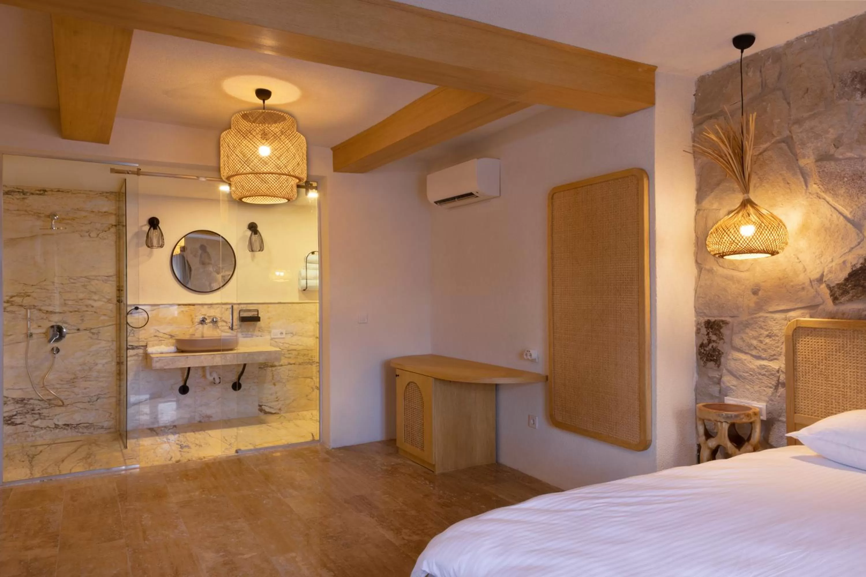 Bathroom, Bed in Cappadocia Naif Hotel - Adults Only