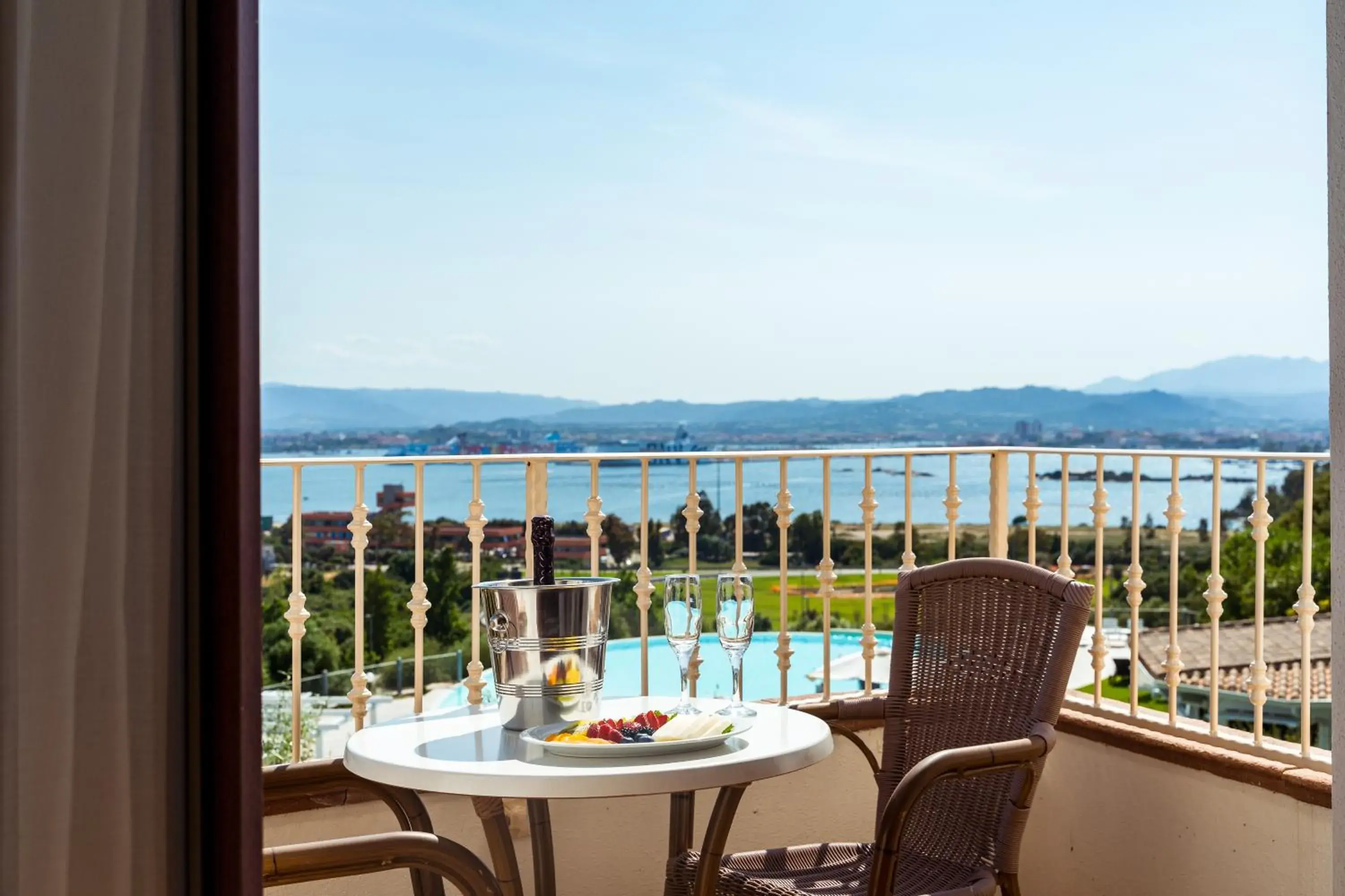 Superior Double Room with Balcony and Port in Hotel dP Olbia - Sardinia Superior Double Room with Balcony and Port in Hotel dP Olbia - Sardinia
