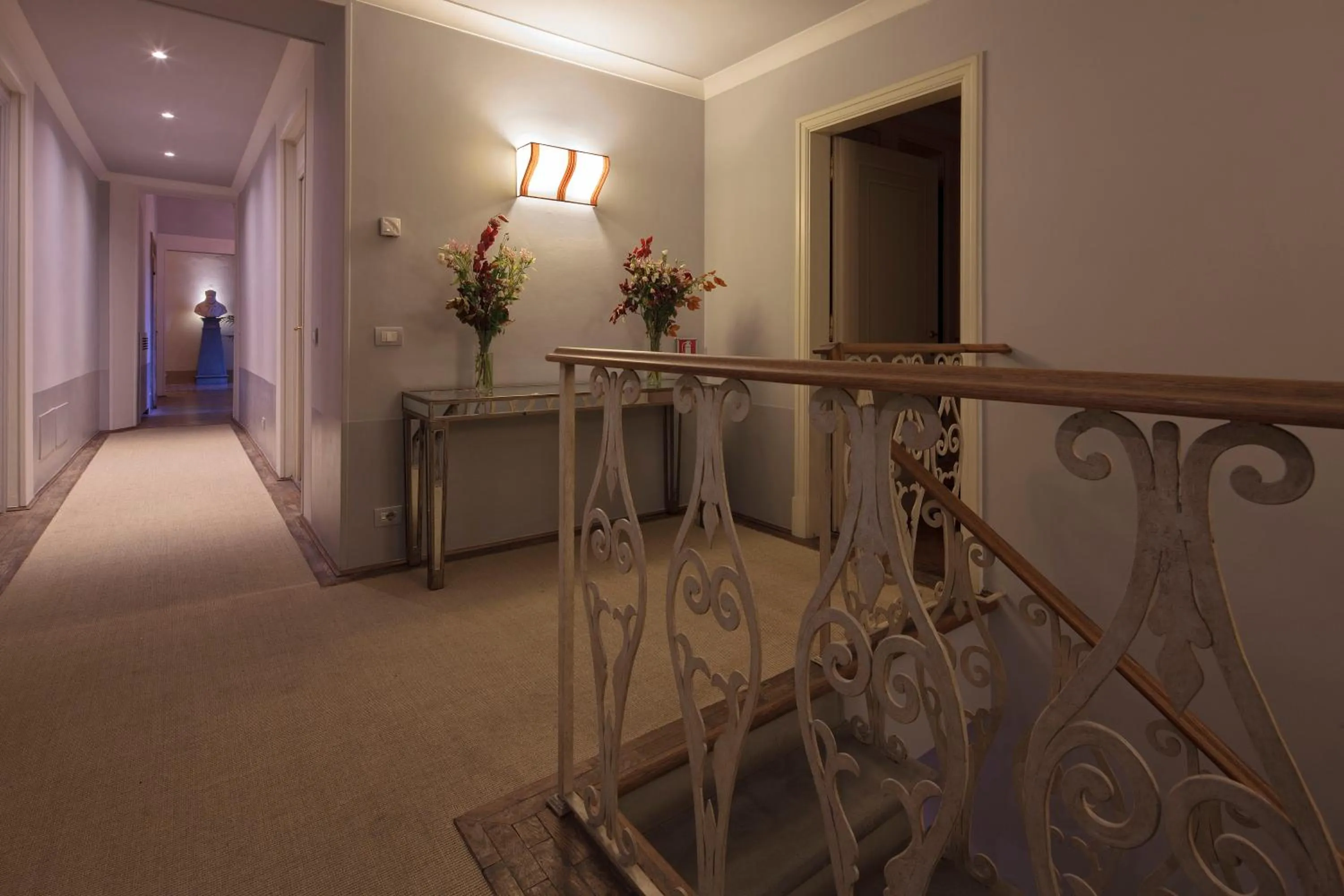 Decorative detail in Al Palazzo del Marchese di Camugliano Residenza d'Epoca