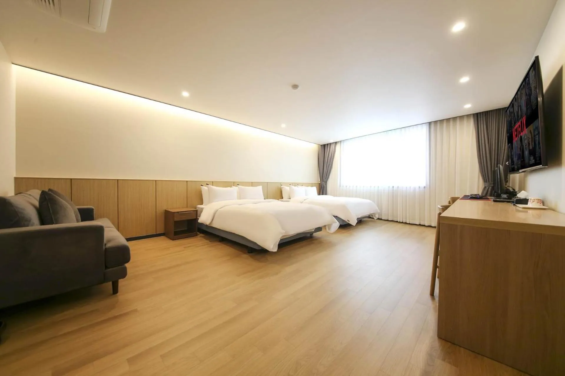 Bed in Benikea hotel