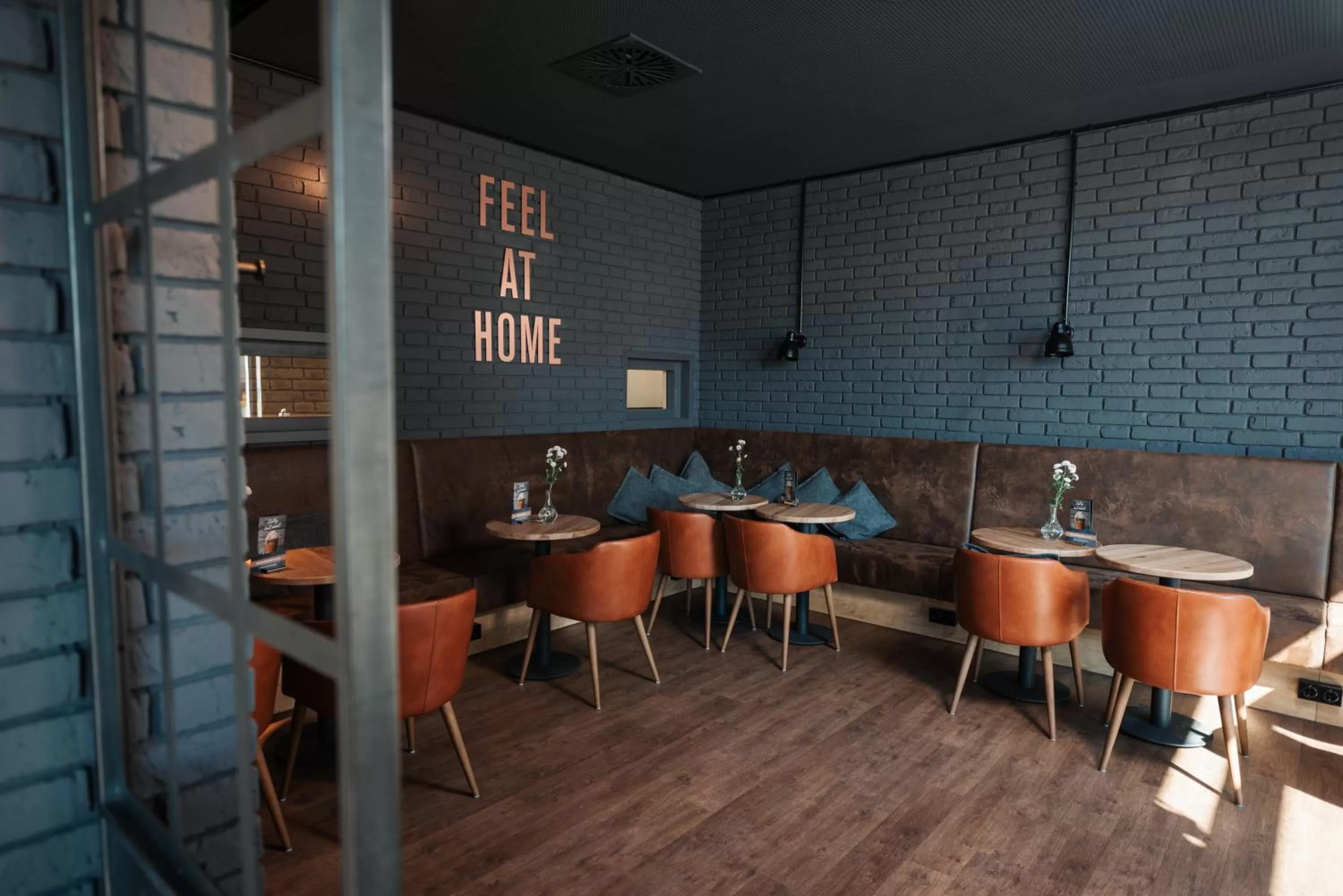 Restaurant/places to eat in Coffee Fellows Hotel München-Freiham