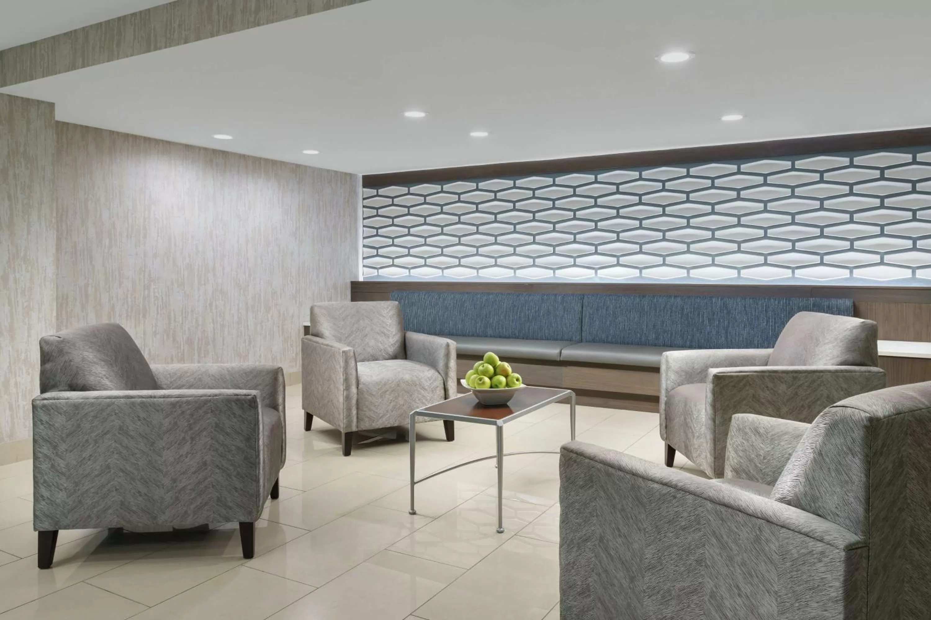 Lobby or reception in DoubleTree by Hilton Orlando Airport Hotel