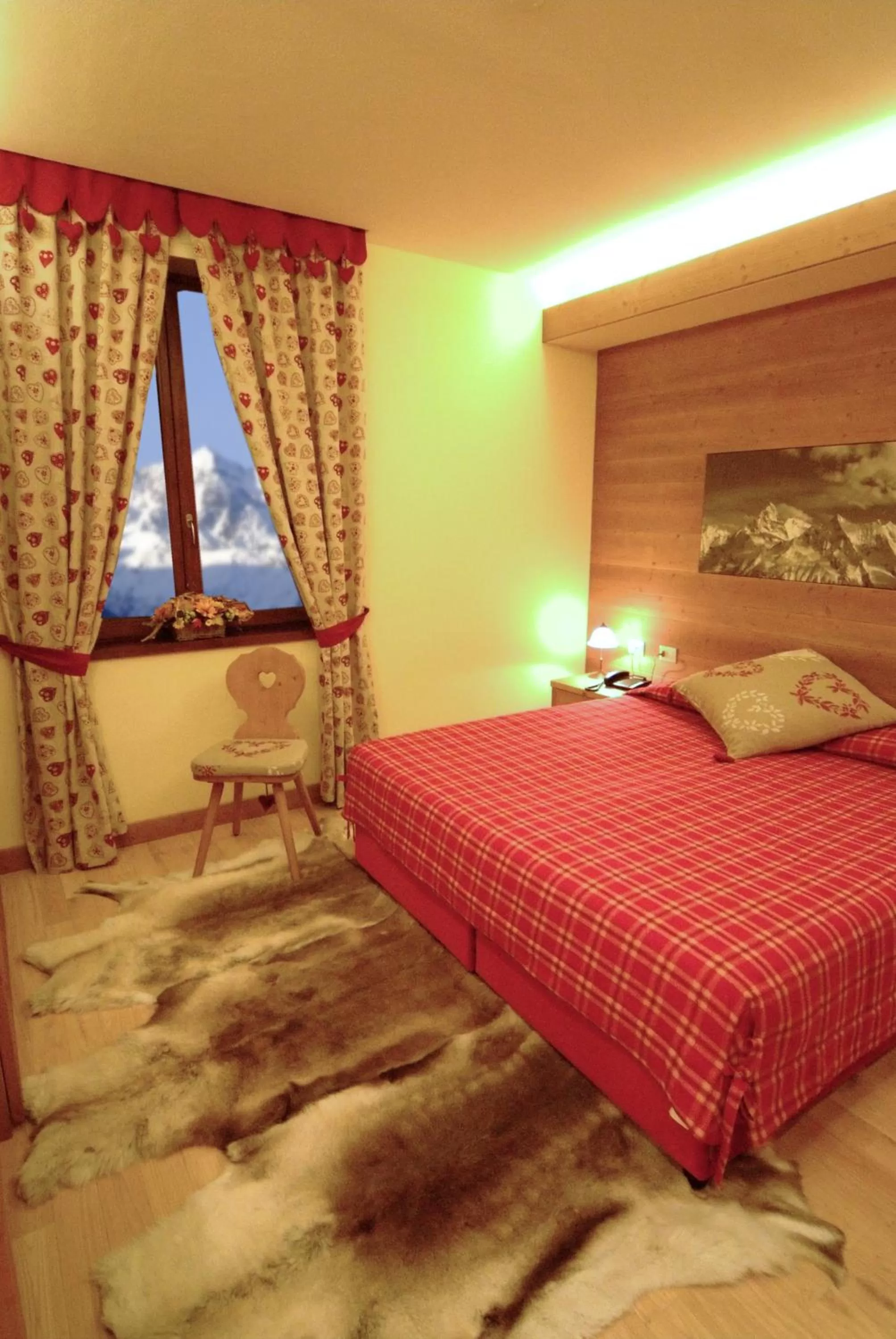 Bed in Design Suite Tirano