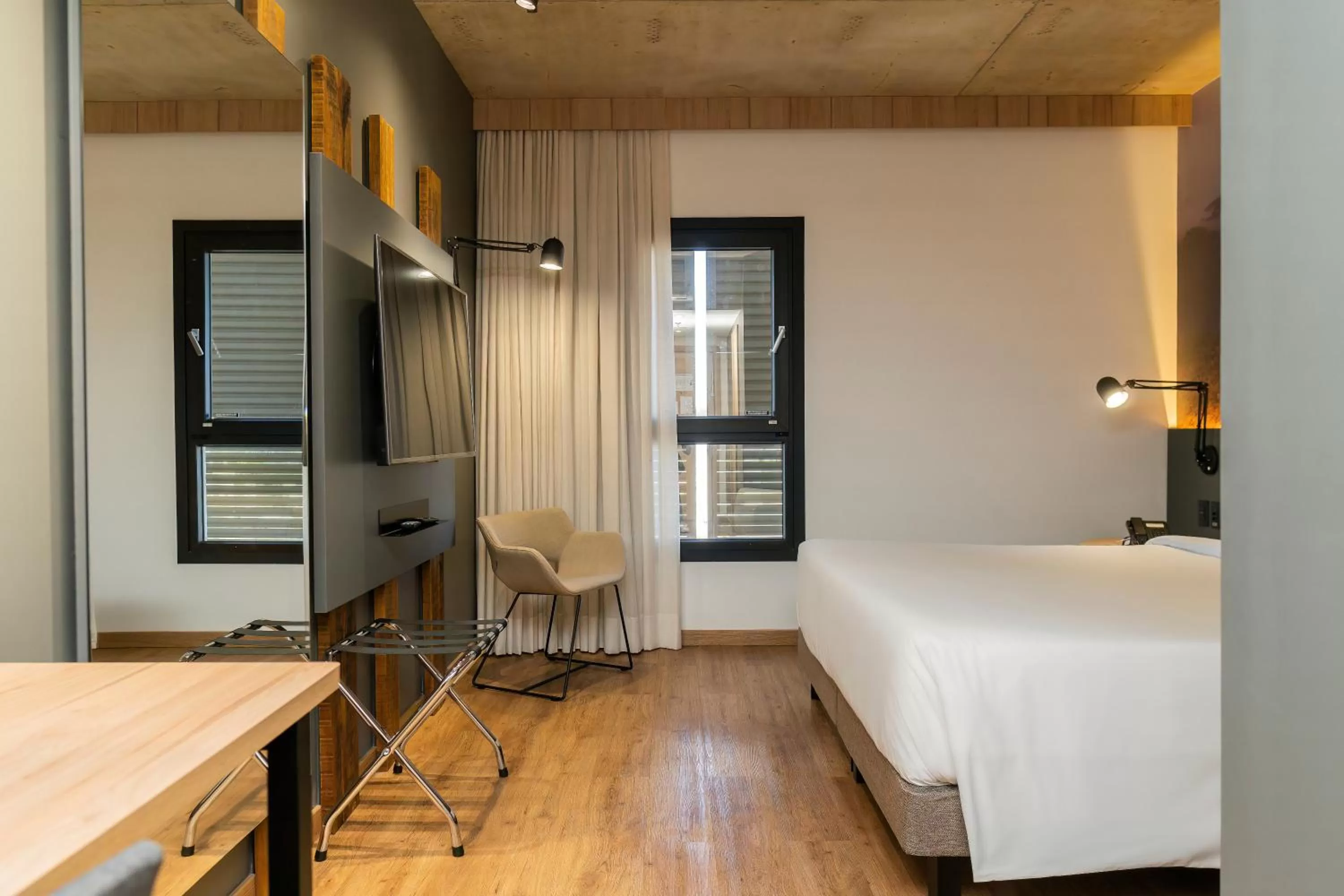 TV and multimedia, Bed in Novotel Criciuma