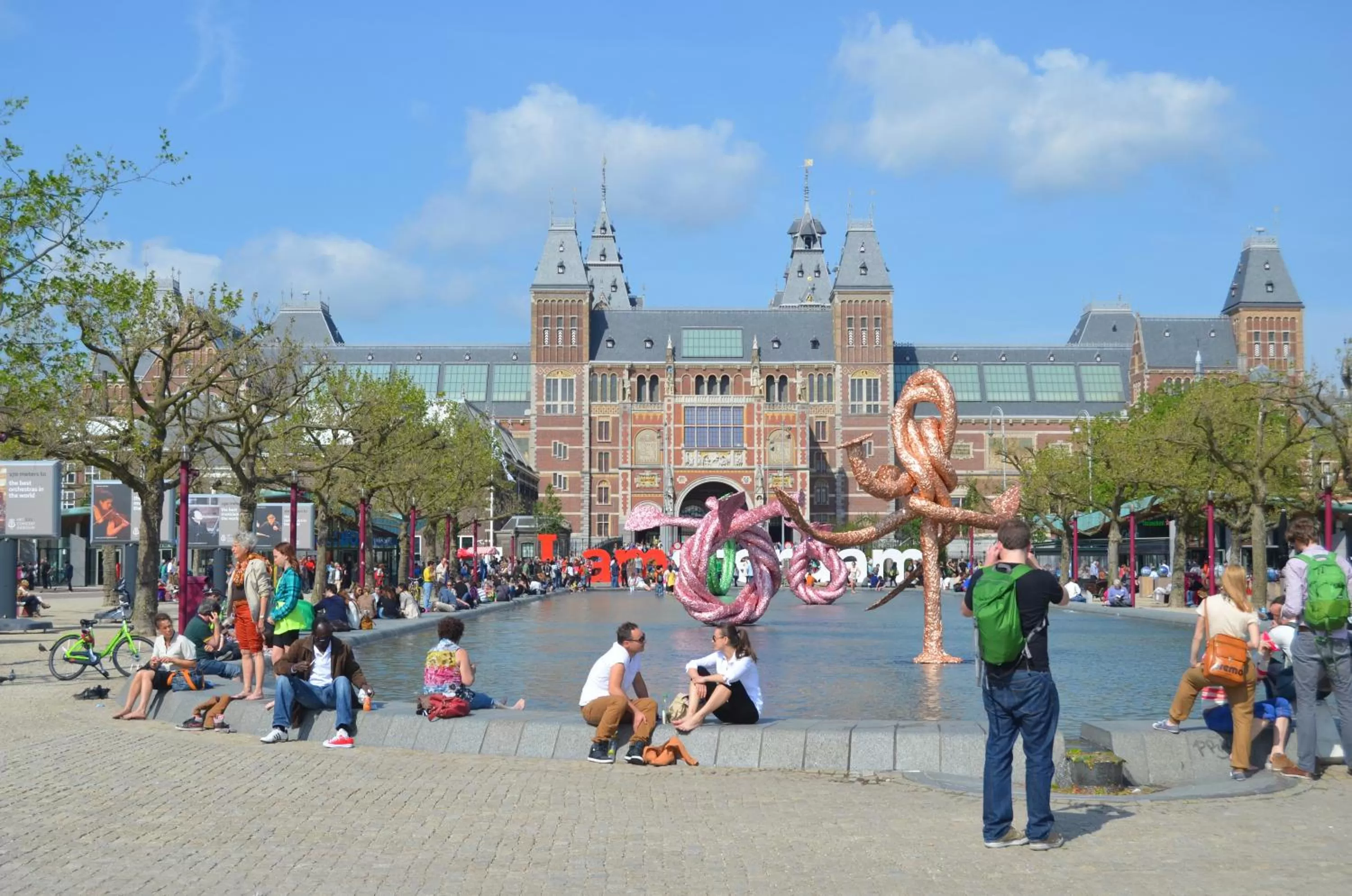 Area and facilities in NL Hotel District Leidseplein