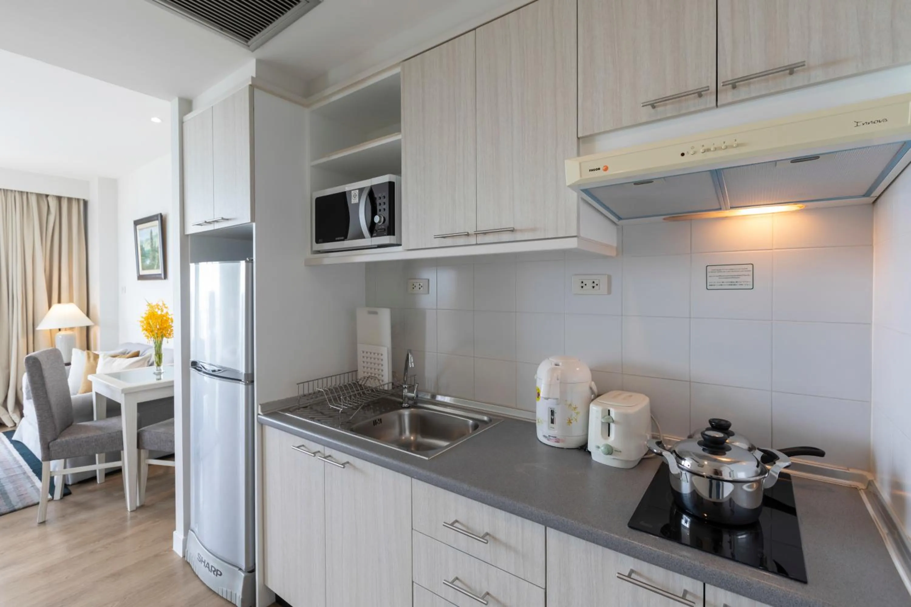 Kitchen or kitchenette in Kantary Bay Hotel And Serviced Apartment Rayong