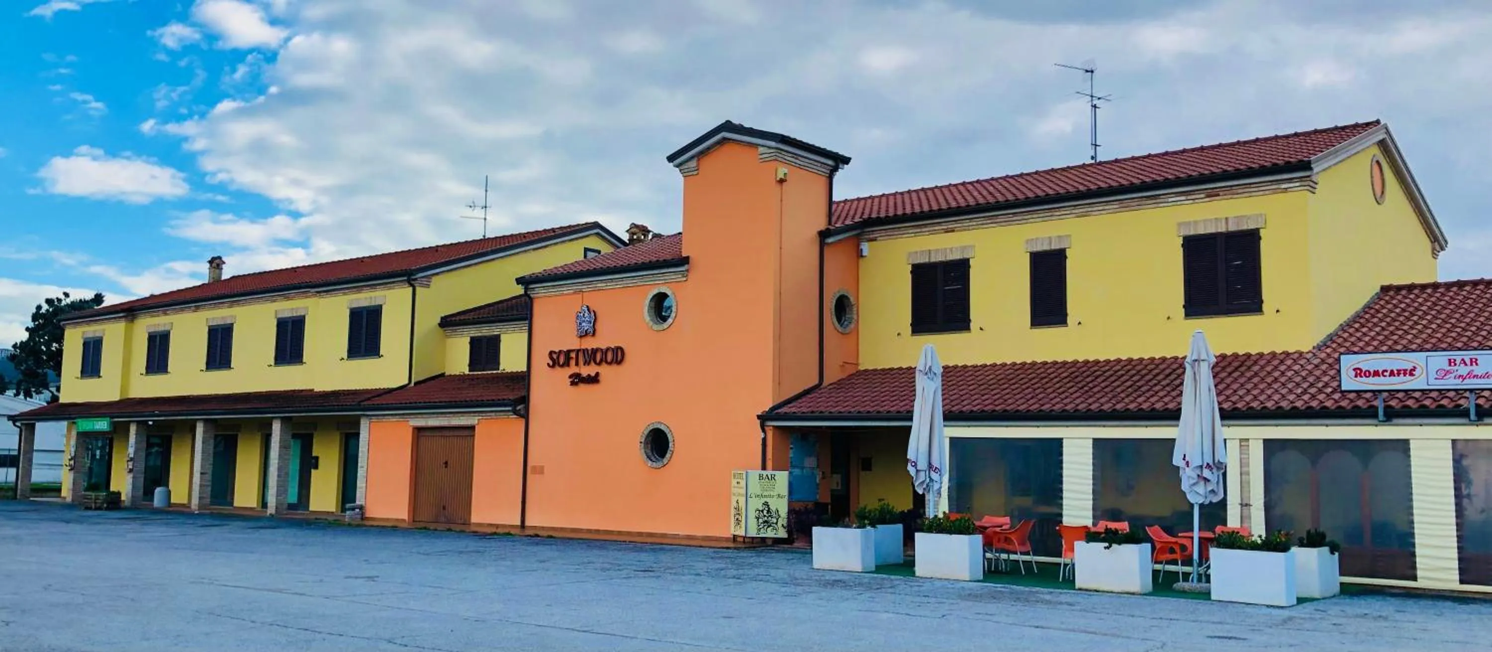 Property building in Hotel Softwood