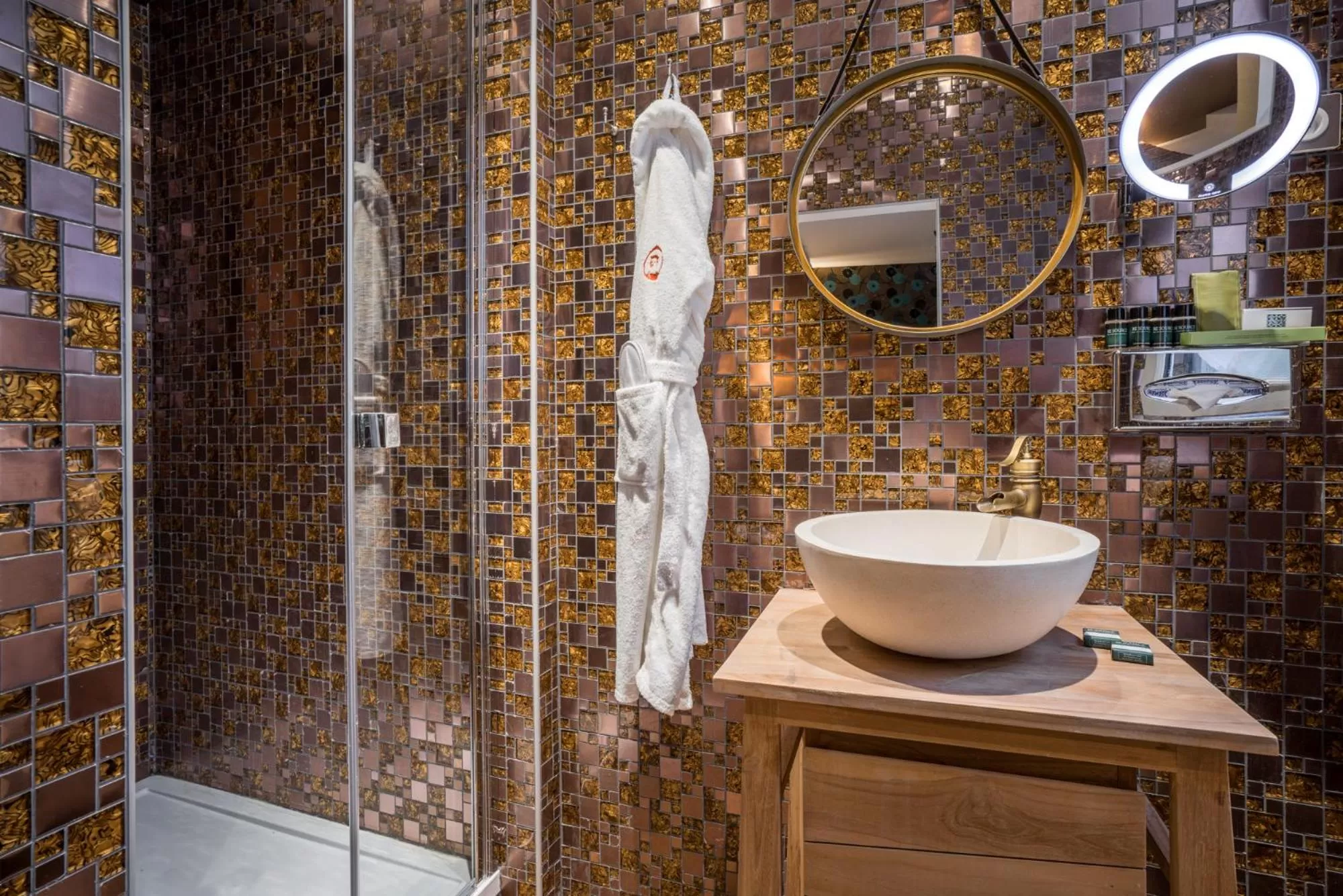 Bathroom in Le Temple De Jeanne