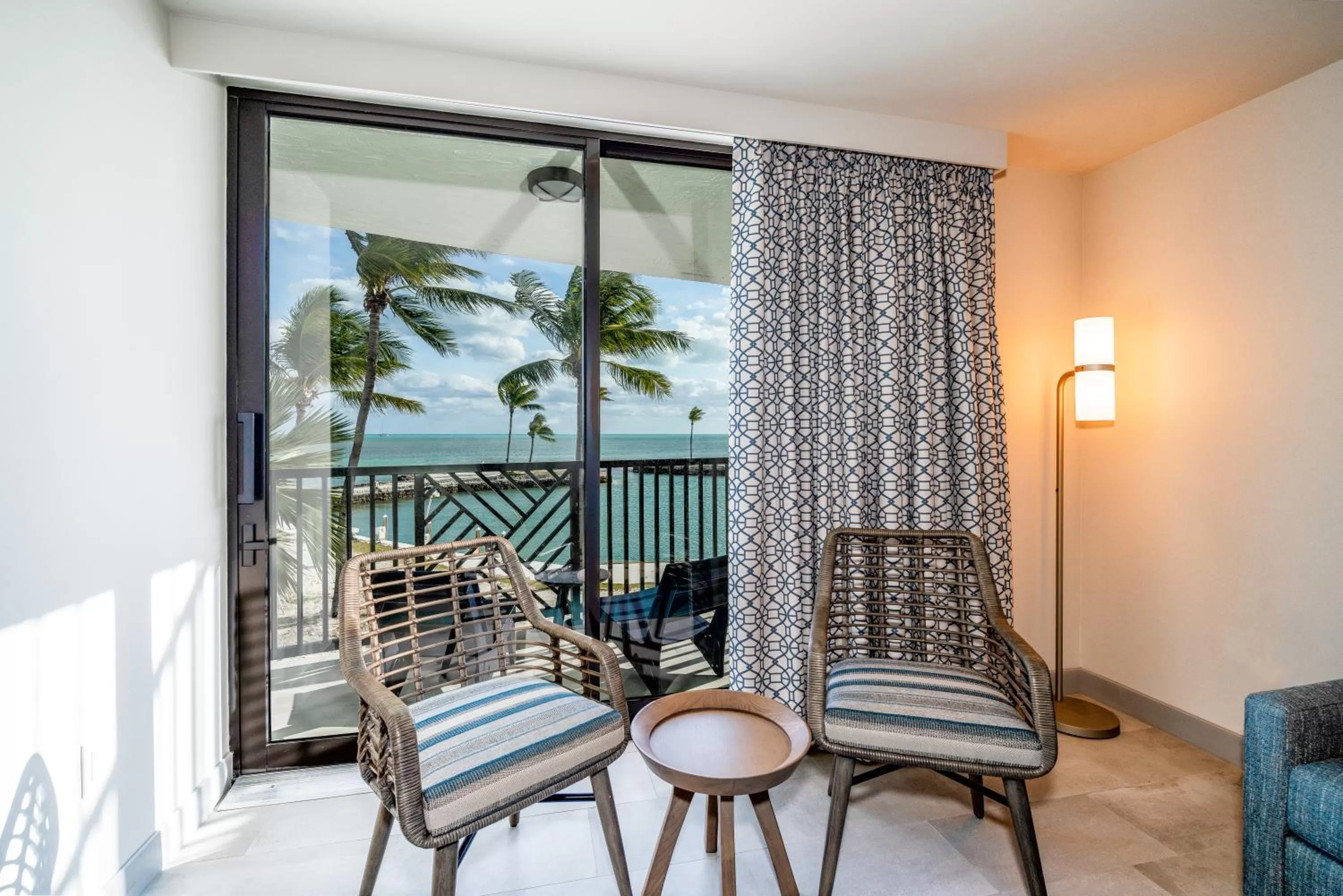Living room in Chesapeake Beach Resort