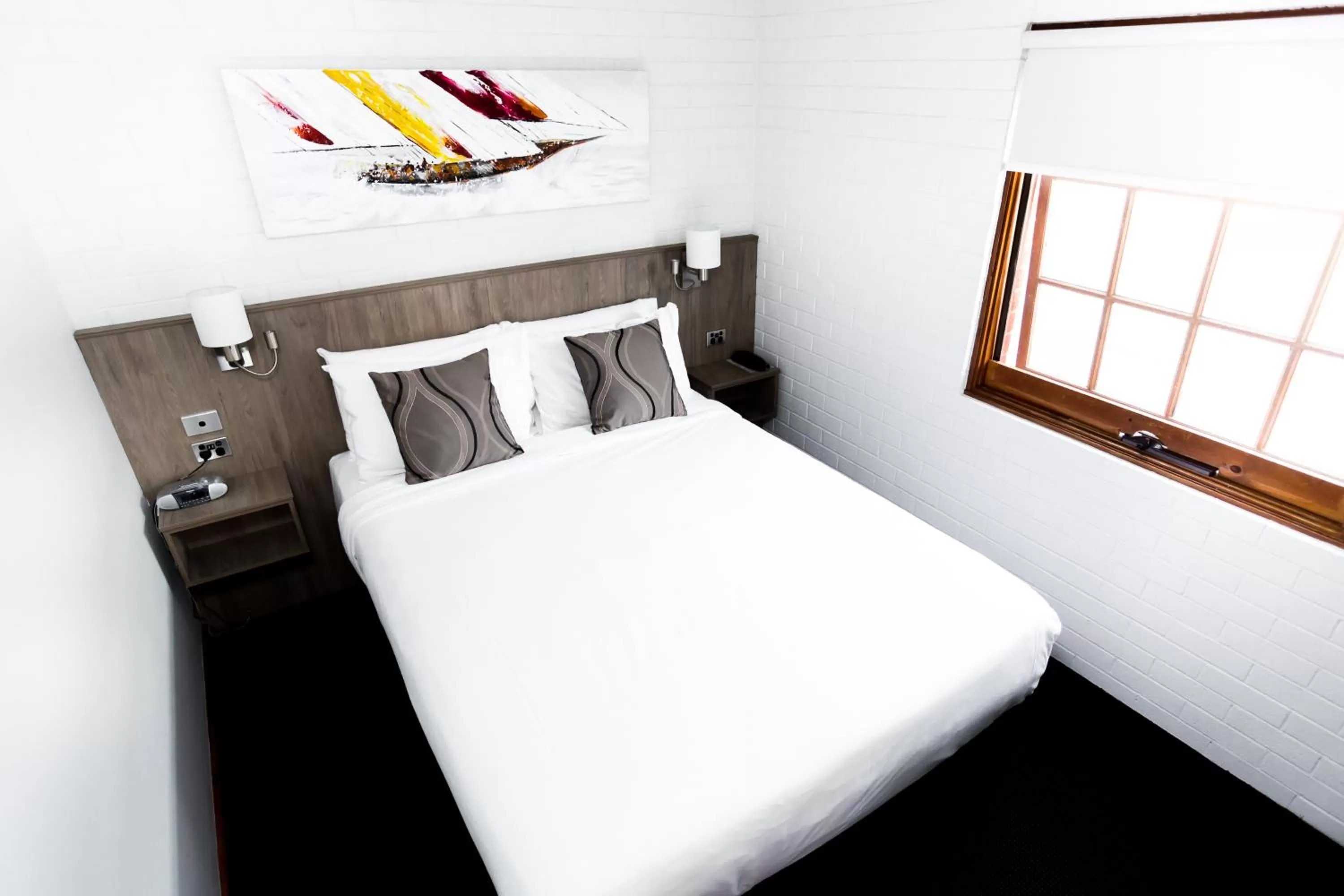 Bedroom, Bed in Bay Hotel Apartments