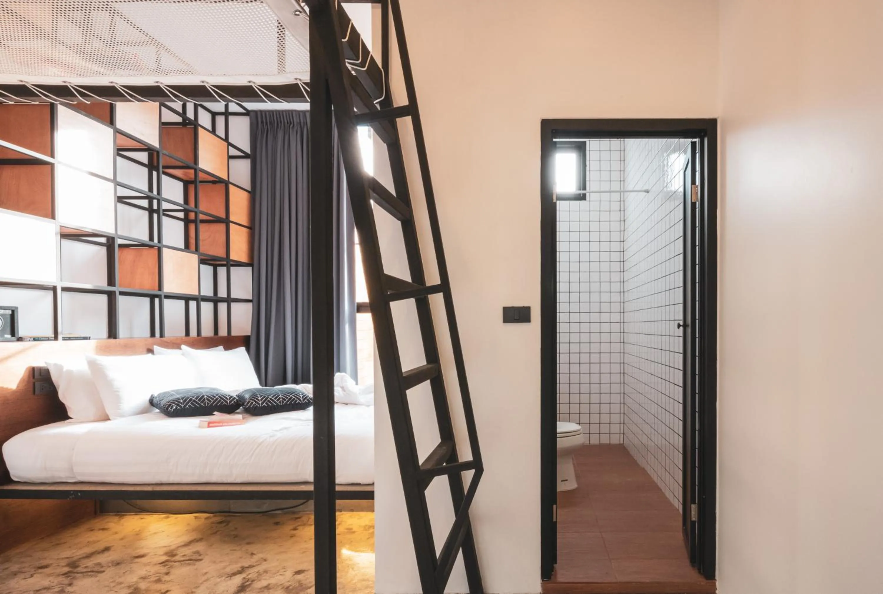 Photo of the whole room, Bed in Book a Bed Poshtel - SHA Plus