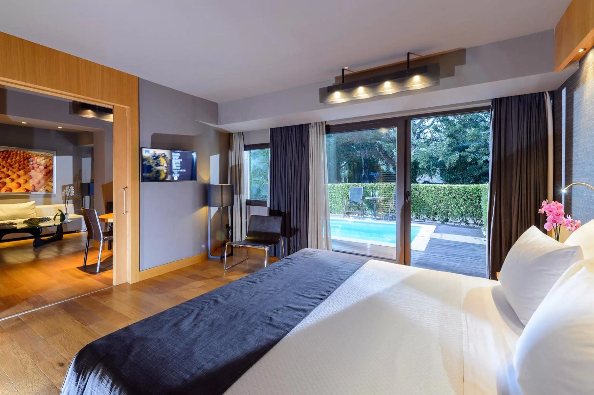 TV and multimedia, Bed in Alexander Beach Hotel & Spa