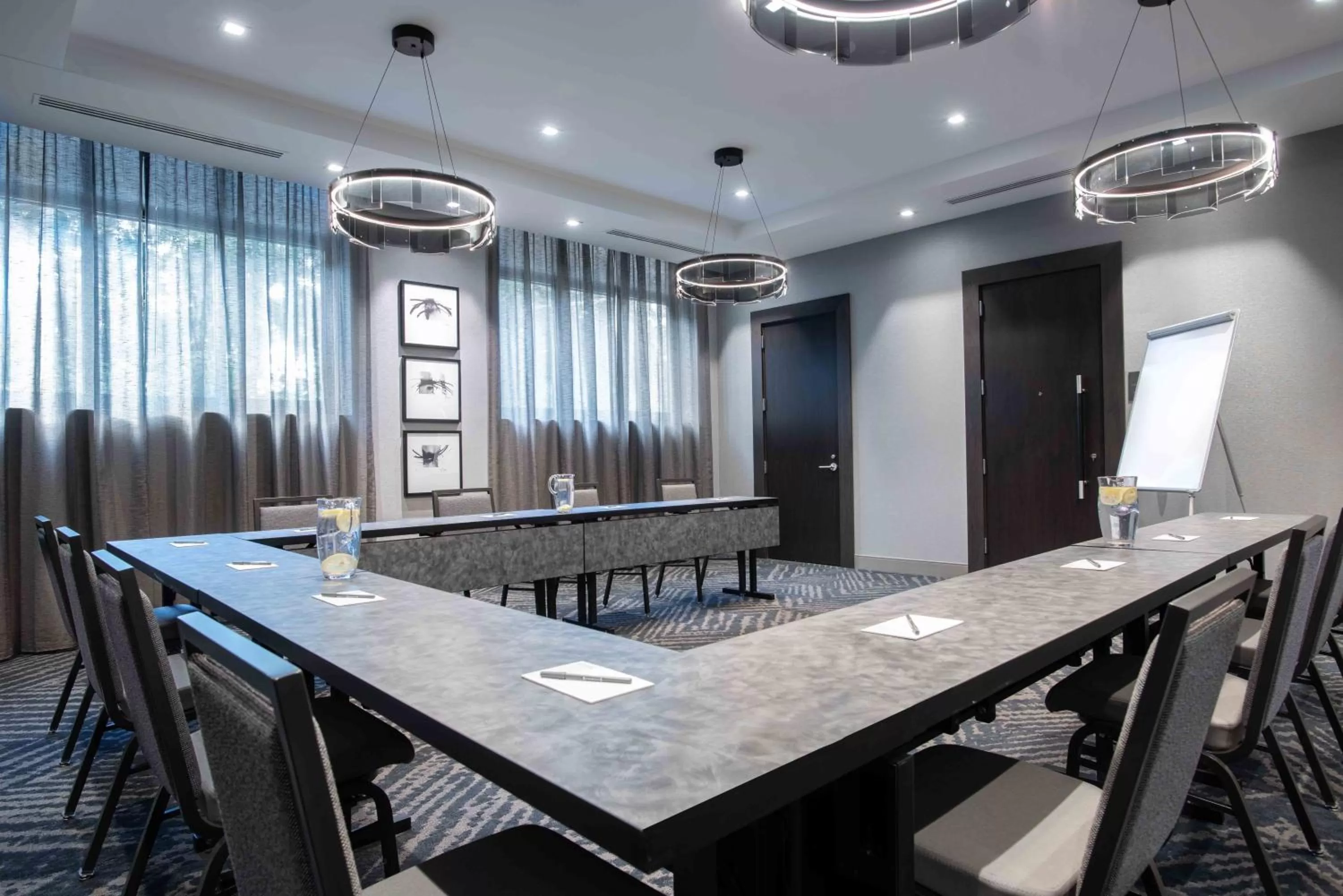 Meeting/conference room in Staybridge Suites - Quincy by IHG