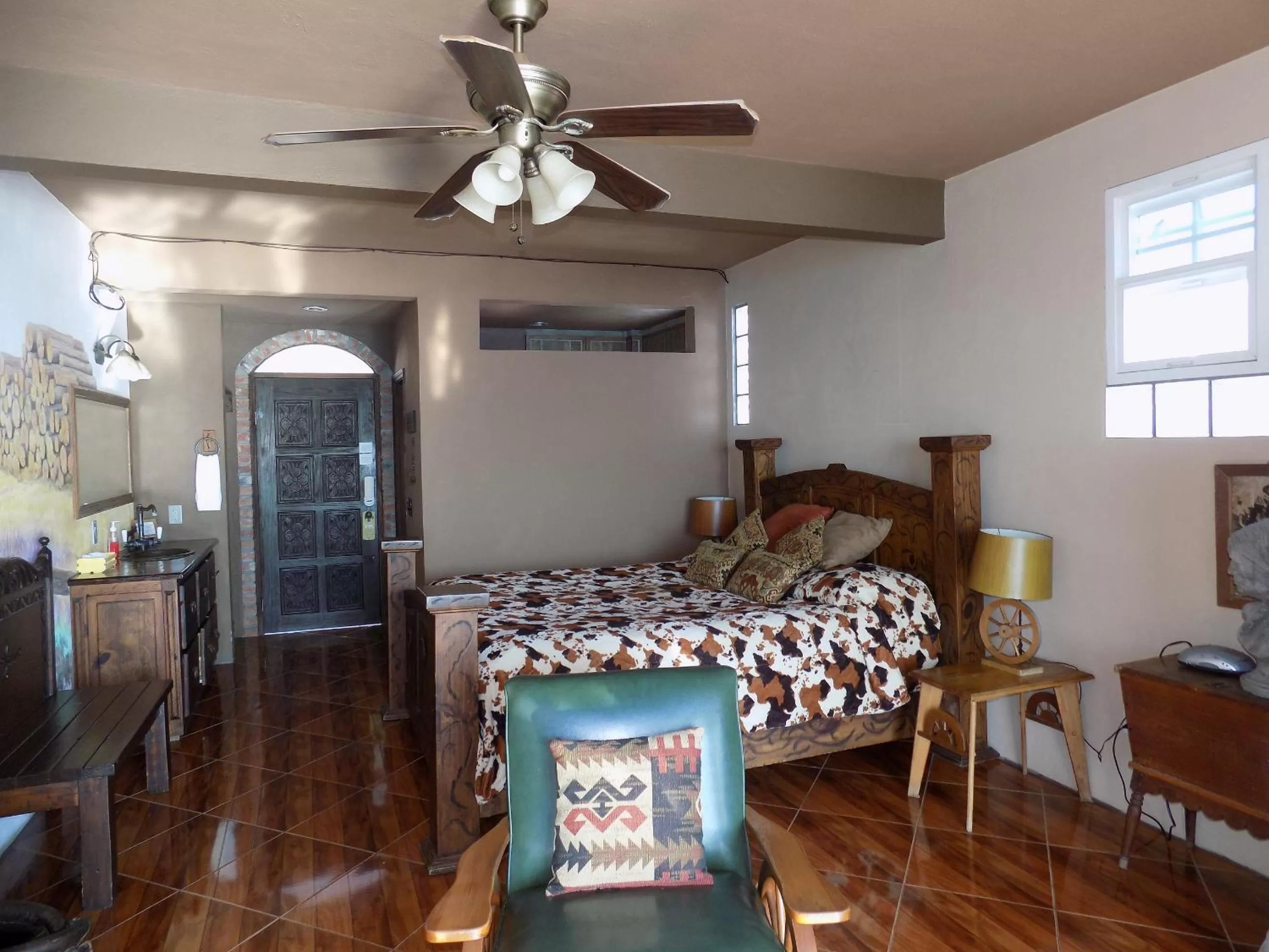 Photo of the whole room in Poco Cielo Hotel