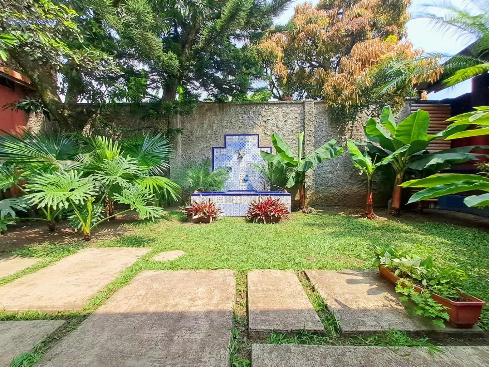 Garden view in Rossa Palma