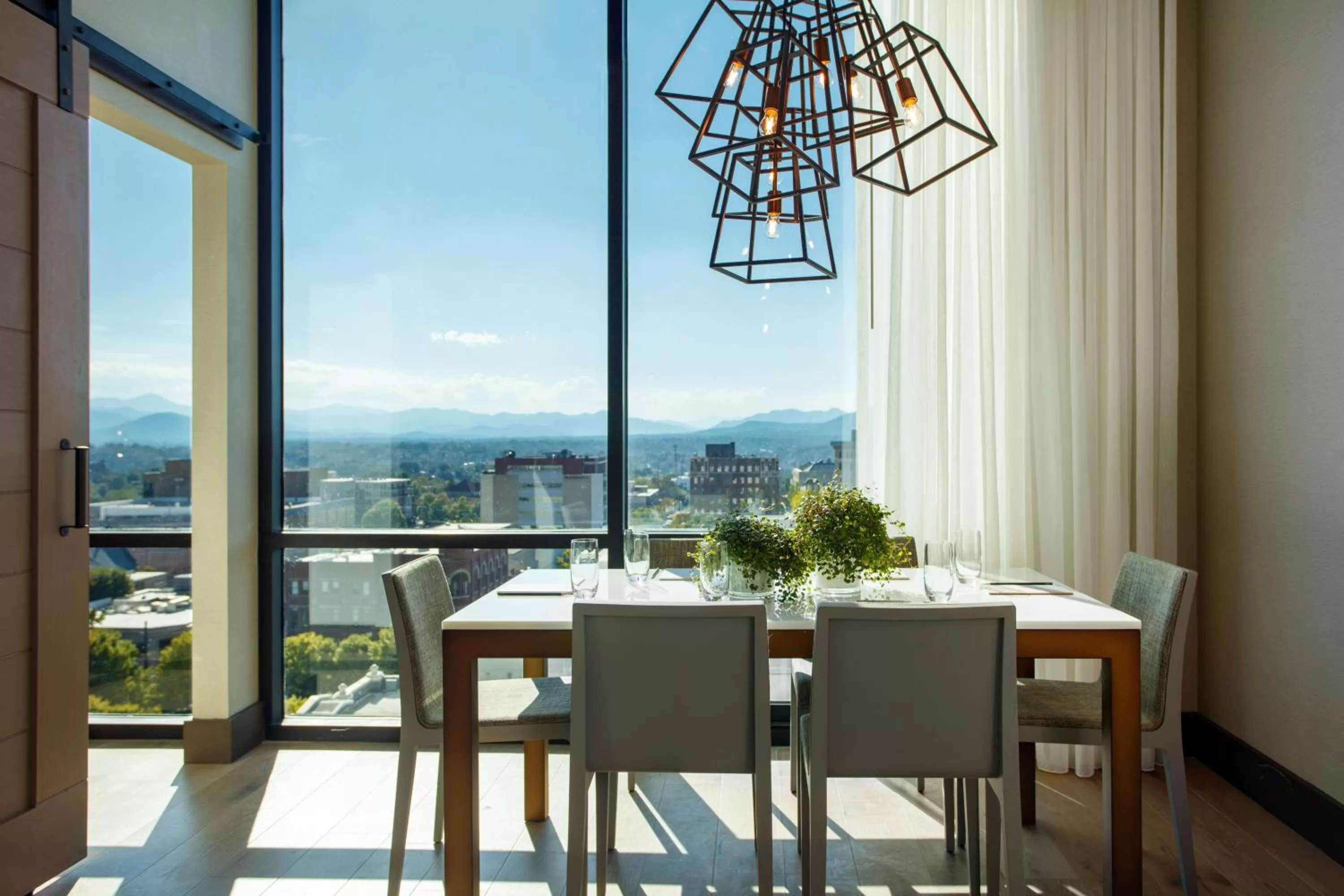 Photo of the whole room in Kimpton Hotel Arras by IHG